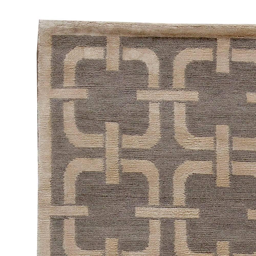 Wool Contemporary Geometric Design Gray and Beige Rug by Doris Leslie Blau For Sale