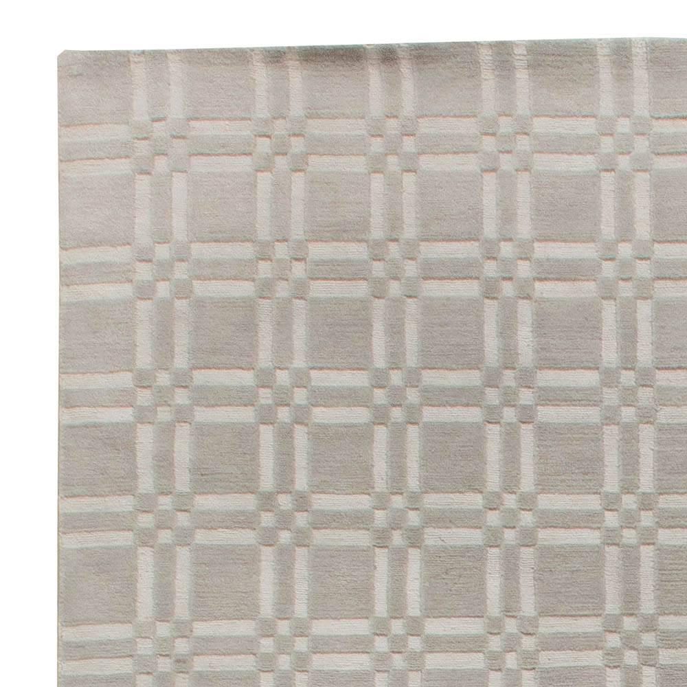 Indian Contemporary Geometric Gray Handmade Silk and Wool Rug by Doris Leslie Blau For Sale