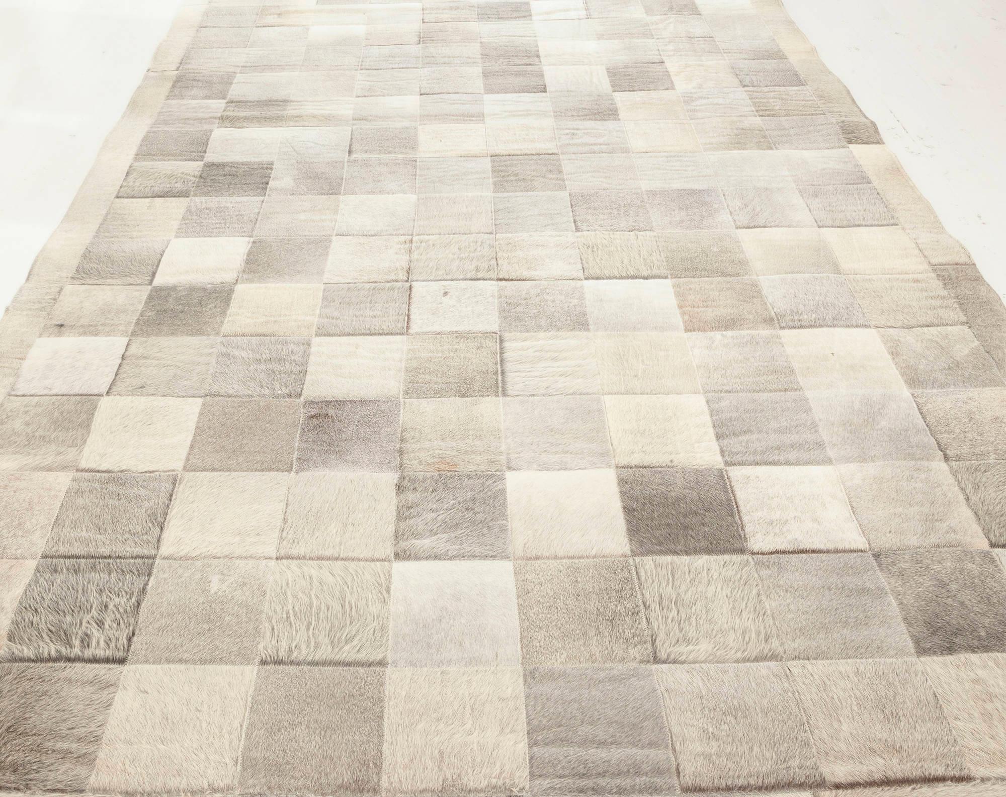 Contemporary Geometric Hair on Hide Grey Leather Runner by Doris Leslie Blau In New Condition For Sale In New York, NY