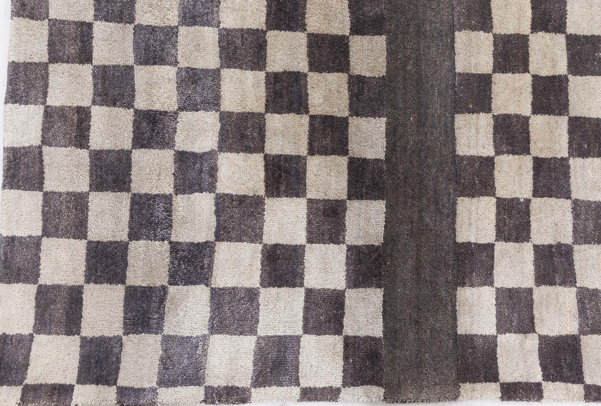 Indien Tapis de couloir géométrique contemporain en laine nouée à la main de Doris Leslie Blau en vente