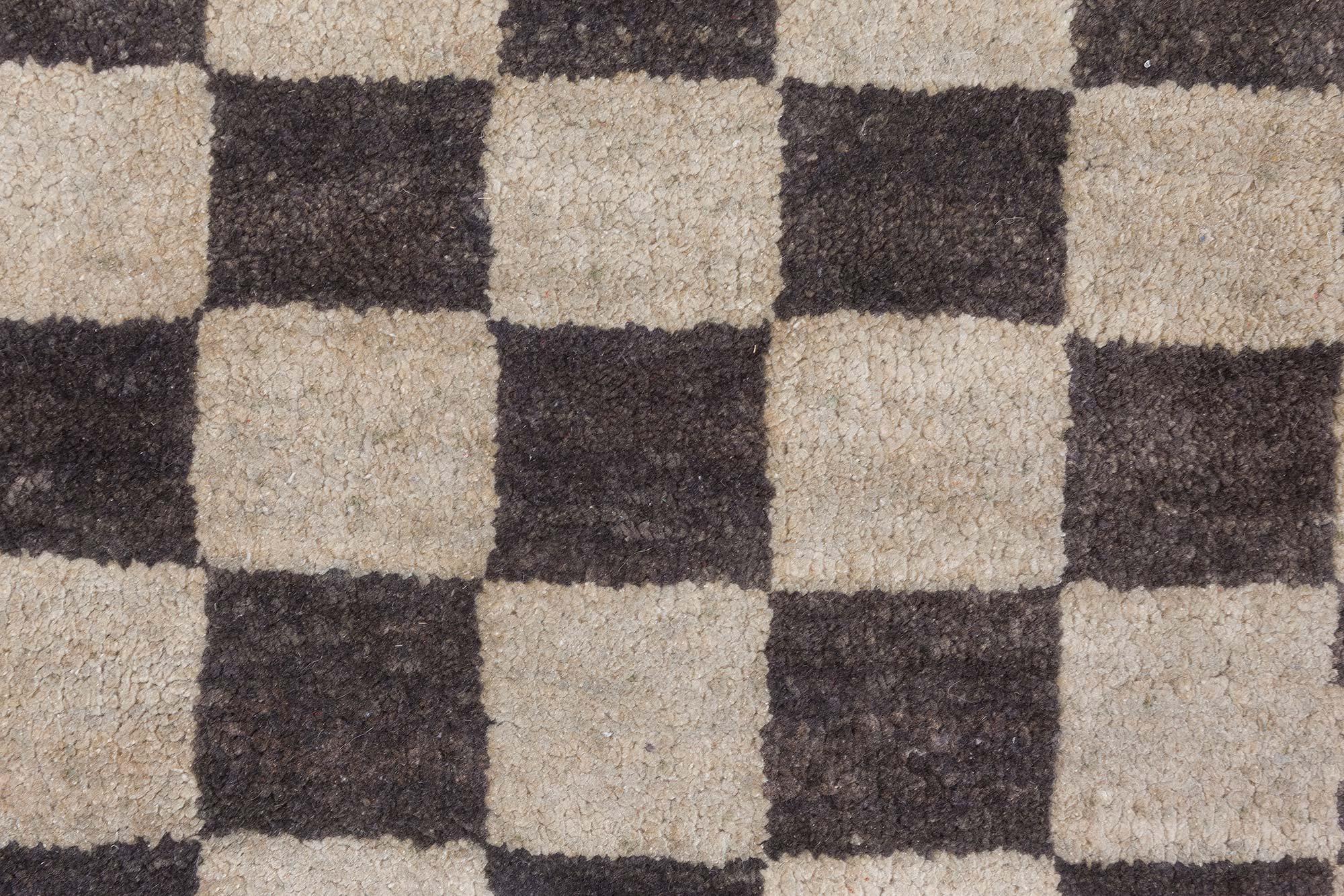 Noué à la main Tapis de couloir géométrique contemporain en laine nouée à la main de Doris Leslie Blau en vente
