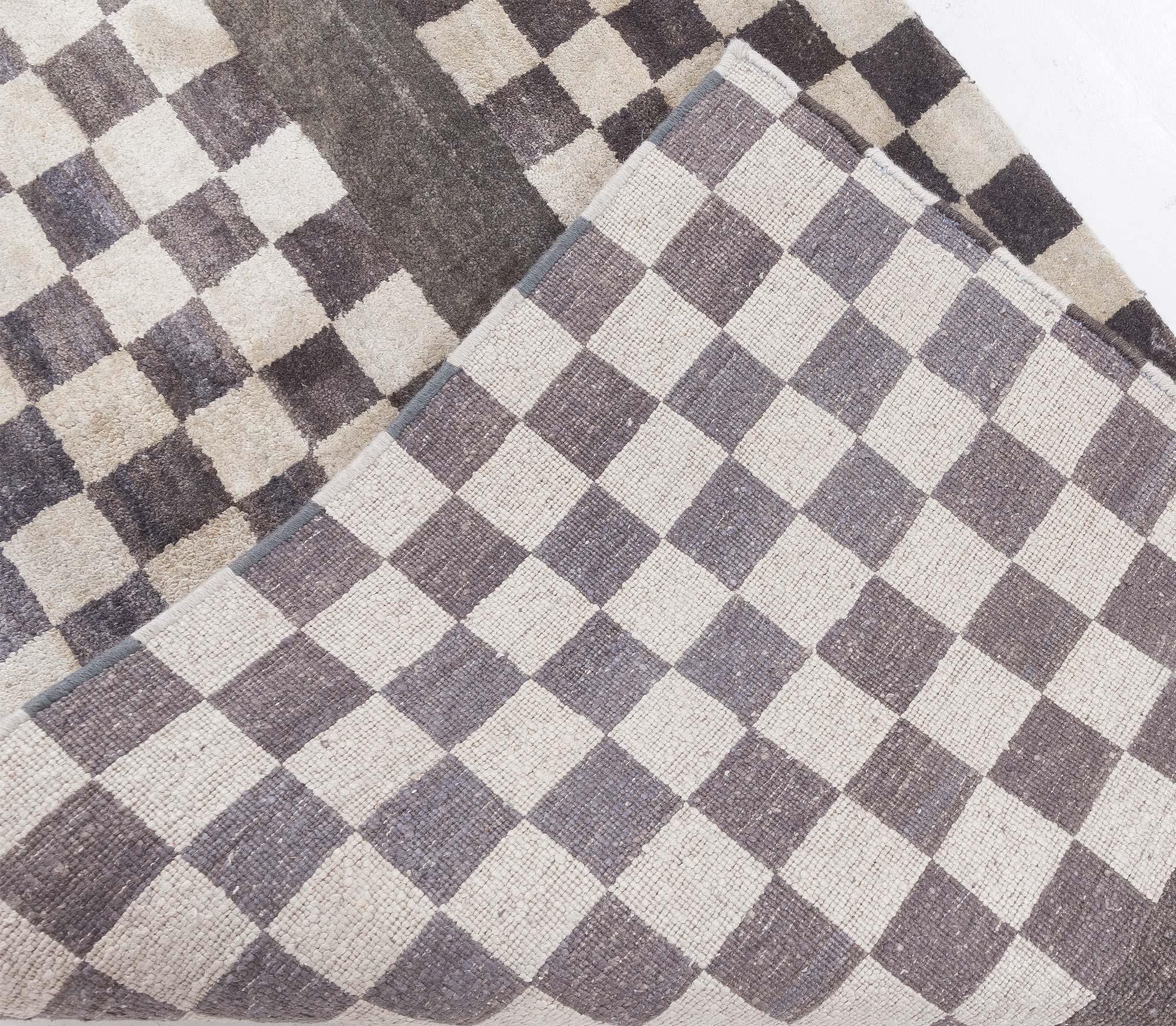 XXIe siècle et contemporain Tapis de couloir géométrique contemporain en laine nouée à la main de Doris Leslie Blau en vente