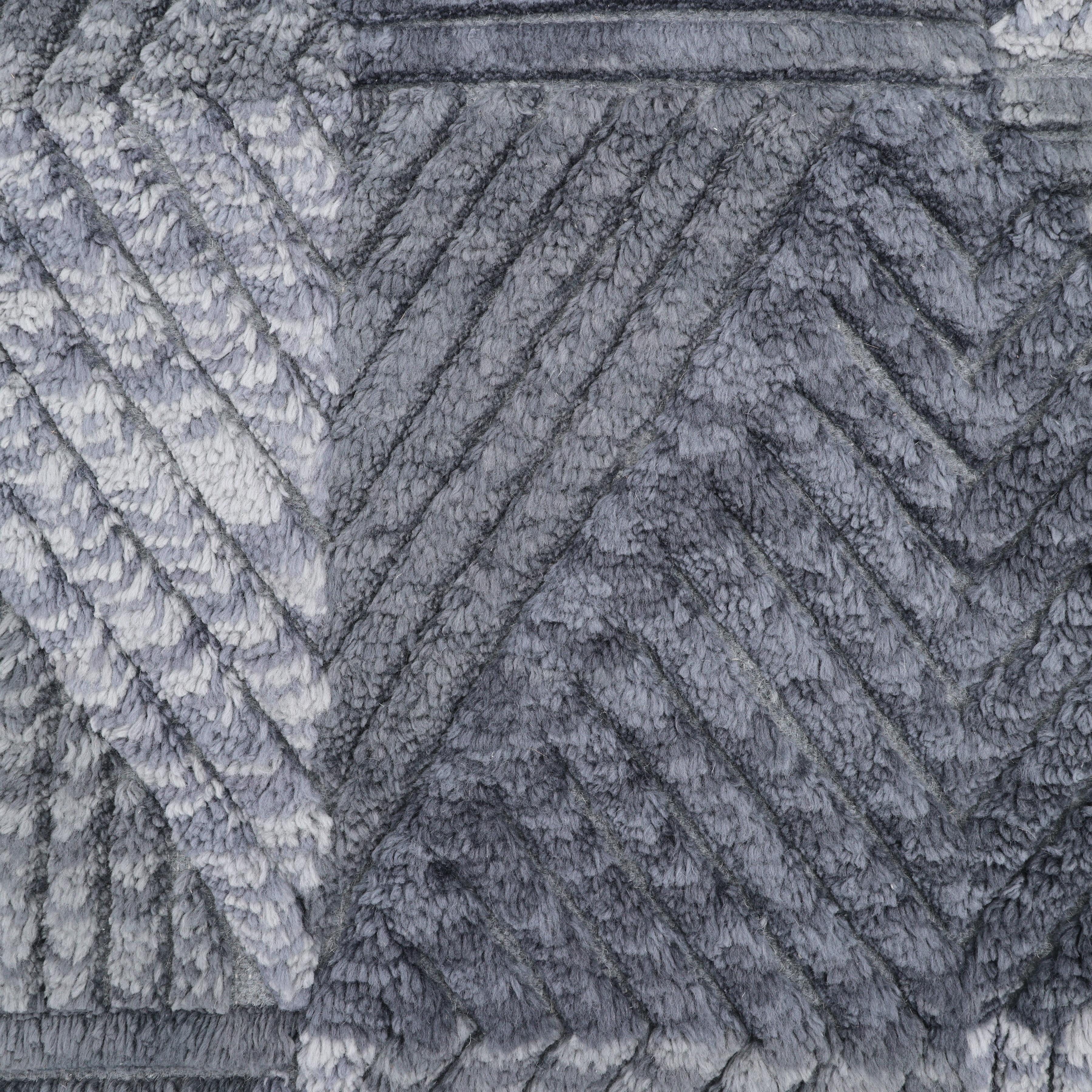 Indian Contemporary Geometric Hand Made Gray Area Rug 9' 0'' x 12' 0'' For Sale