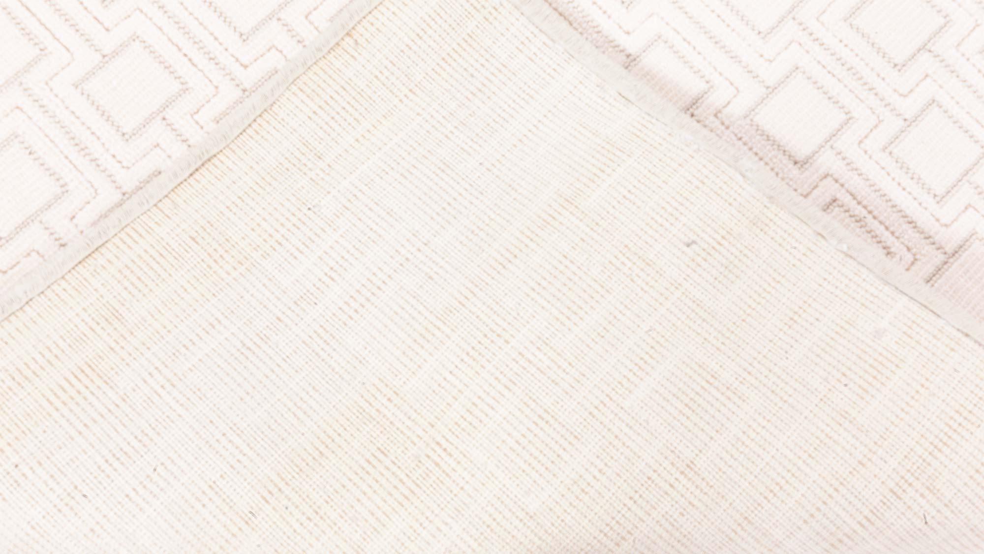 XXIe siècle et contemporain Tapis de course contemporain géométrique beige touffeté à la main par Doris Leslie Blau en vente