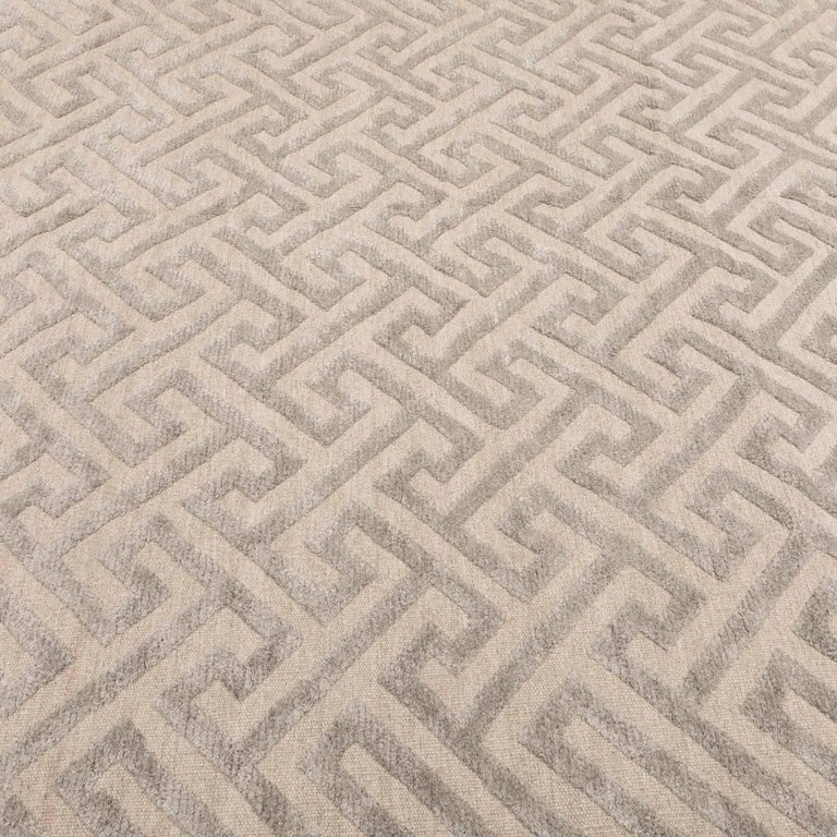 Contemporary Geometric Handmade Silk and Wool Gray Rug For ... (768 x 768 Pixel)