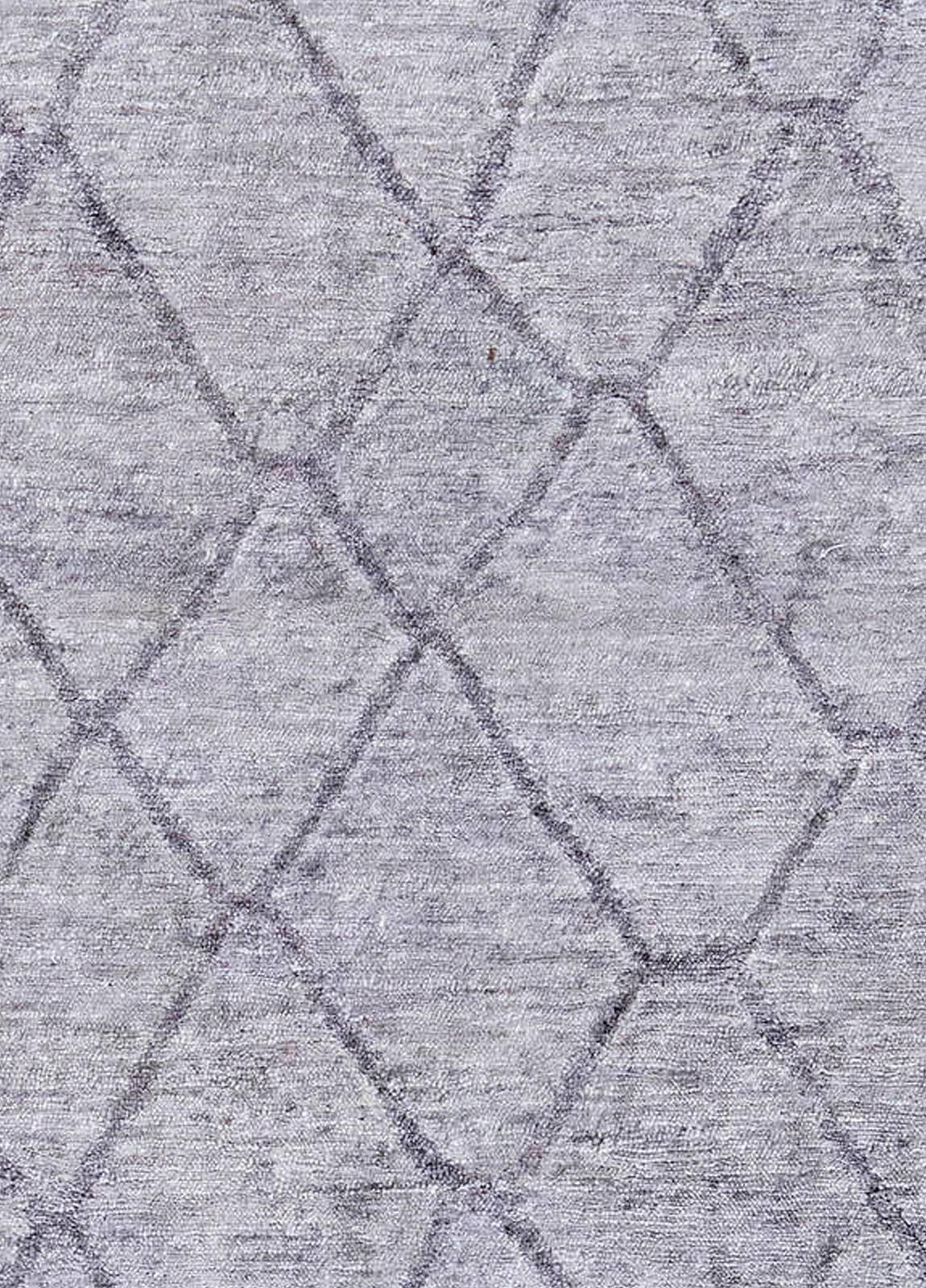 Zeitgenössischer geometrischer handgefertigter Seidenteppich von Doris Leslie Blau.
Größe: 160 × 215 cm (5'3