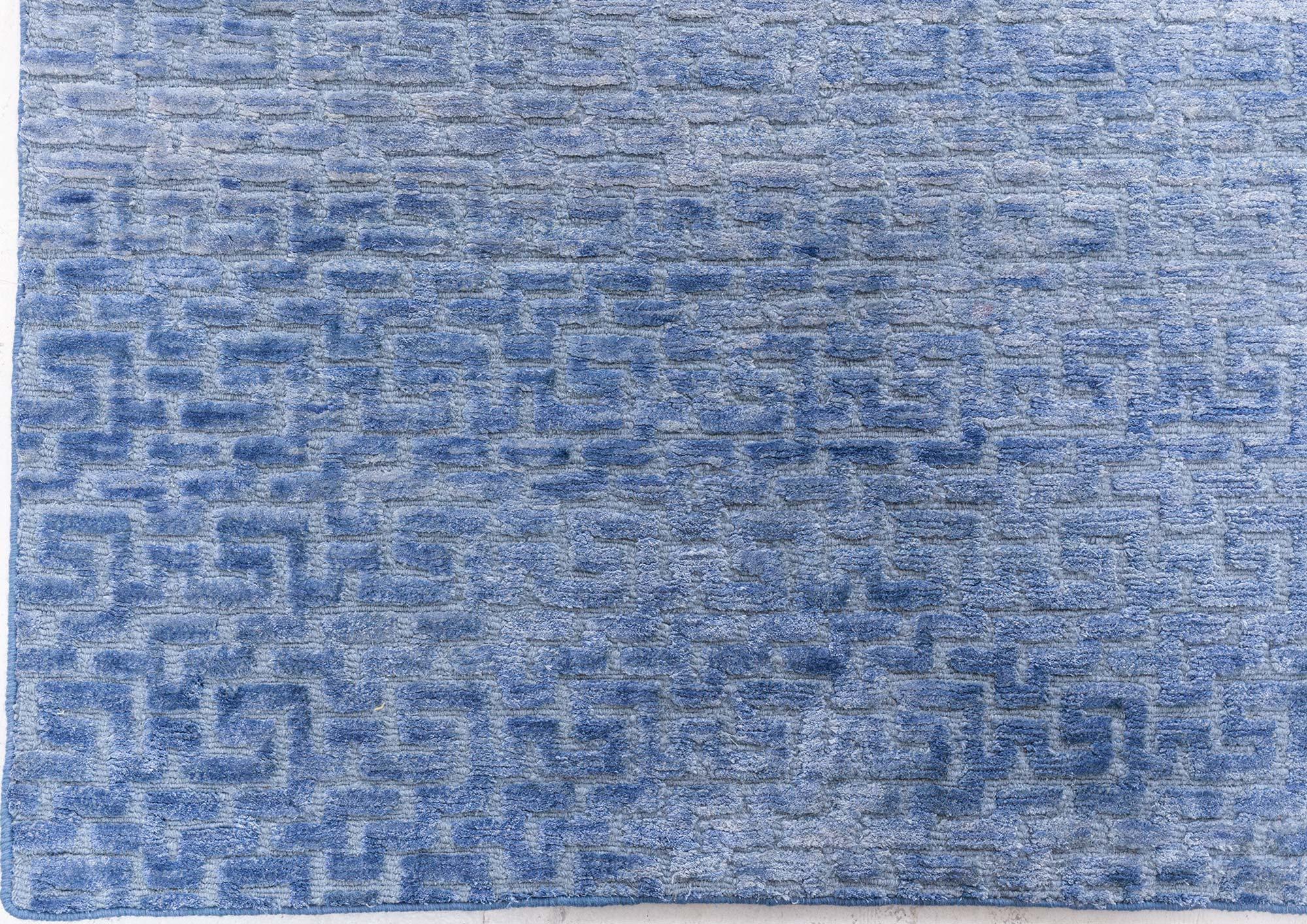 Tapis contemporain géométrique High-low en soie nouée Fragment par Doris Leslie Blau
Taille : 3'7