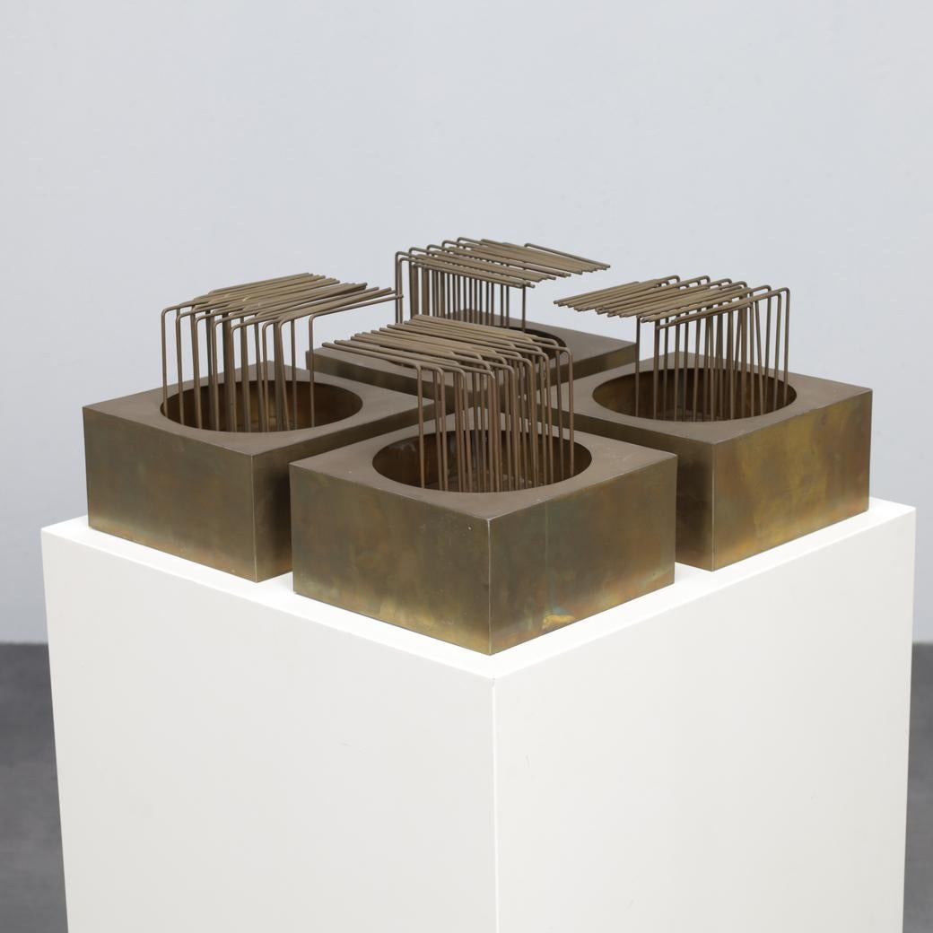 Scultura geometrica contemporanea in ottone, nello stile di Harry Bertoia, Europa In condizioni buone in vendita a DE KWAKEL, NL