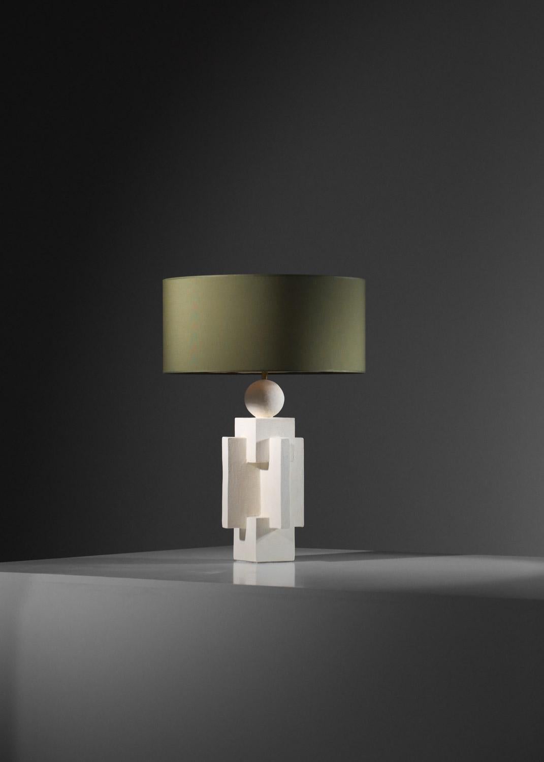 lampe géométrique contemporaine en plâtre style moderniste en vente 2
