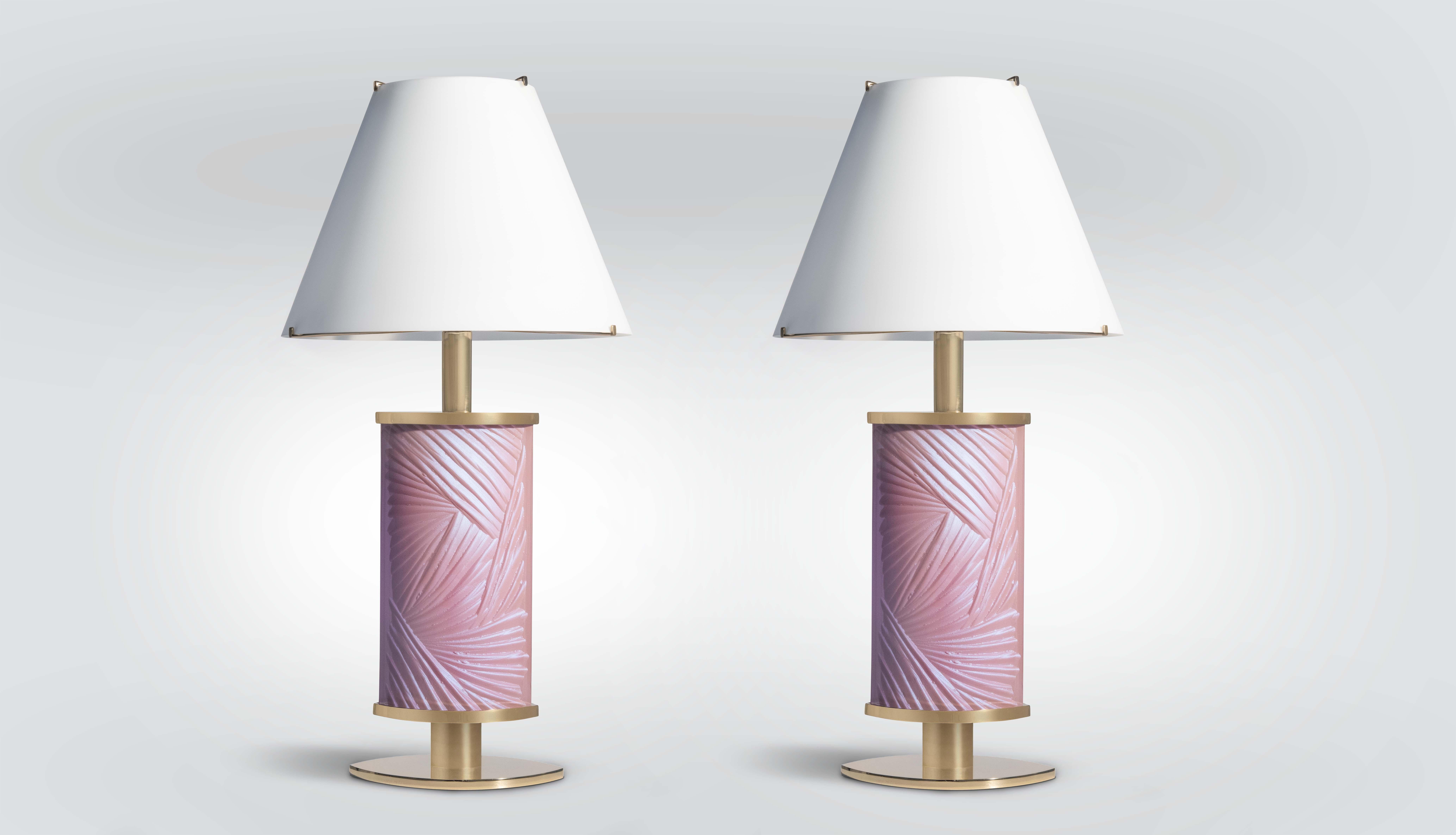 Italian Contemporary 'Tigra' Table Lamp Iridescent Pink Crystal and Gold by Ghirò Studio For Sale