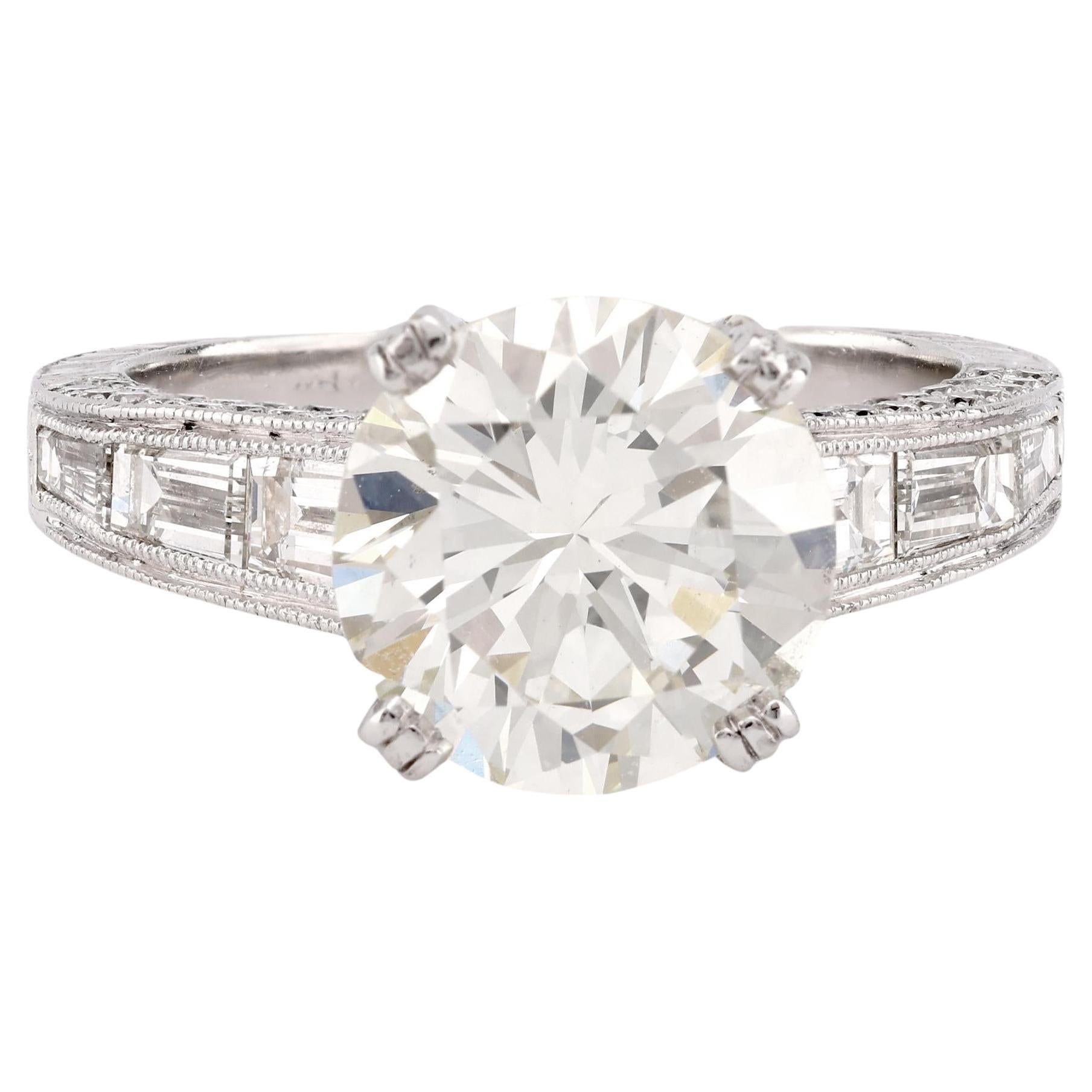 Bague contemporaine GIA 3,19 carats diamant rond brillant en platine avec pavage