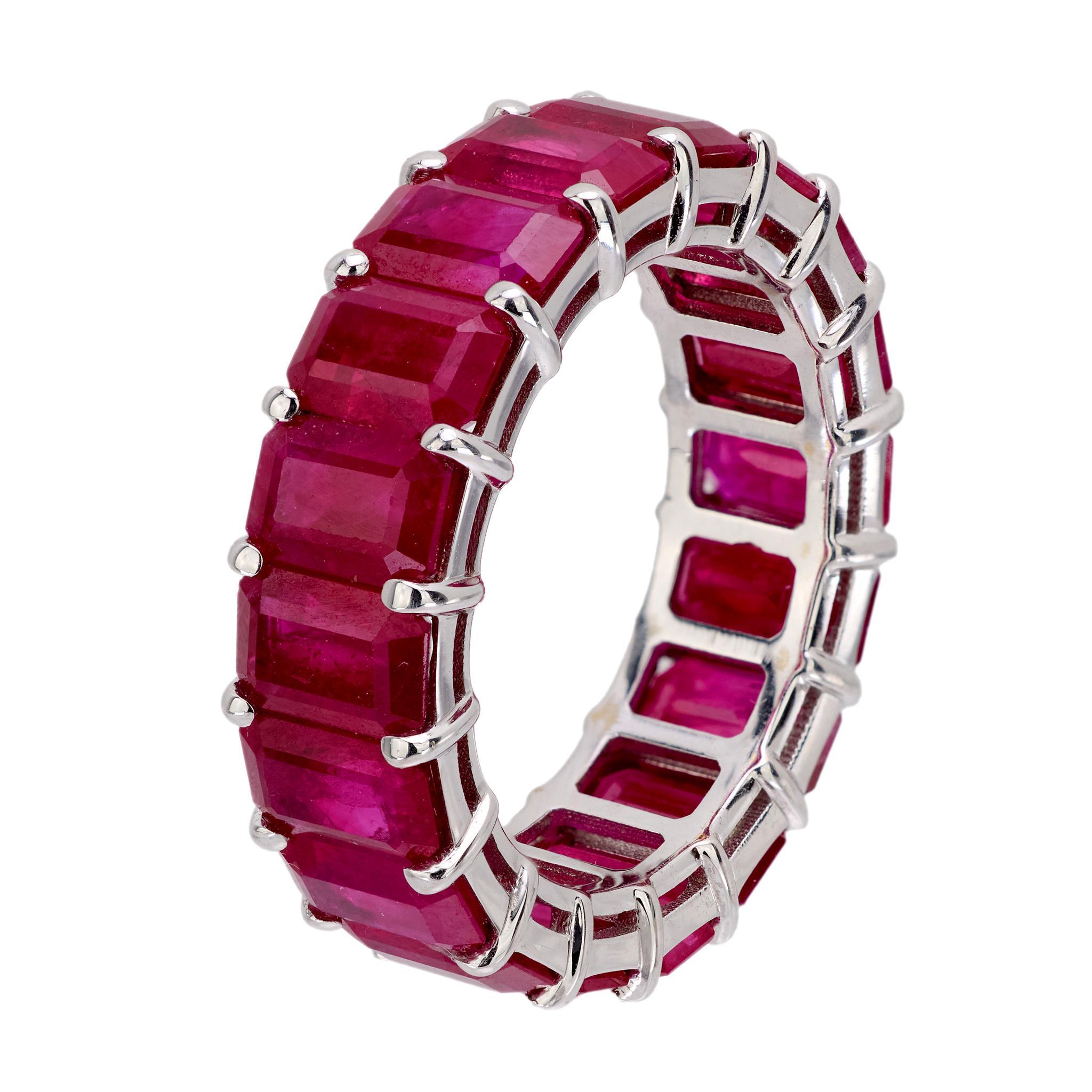 Contemporary GIA 8.15 carat Burma ruby 18k white gold band In Excellent Condition In Beverly Hills, CA