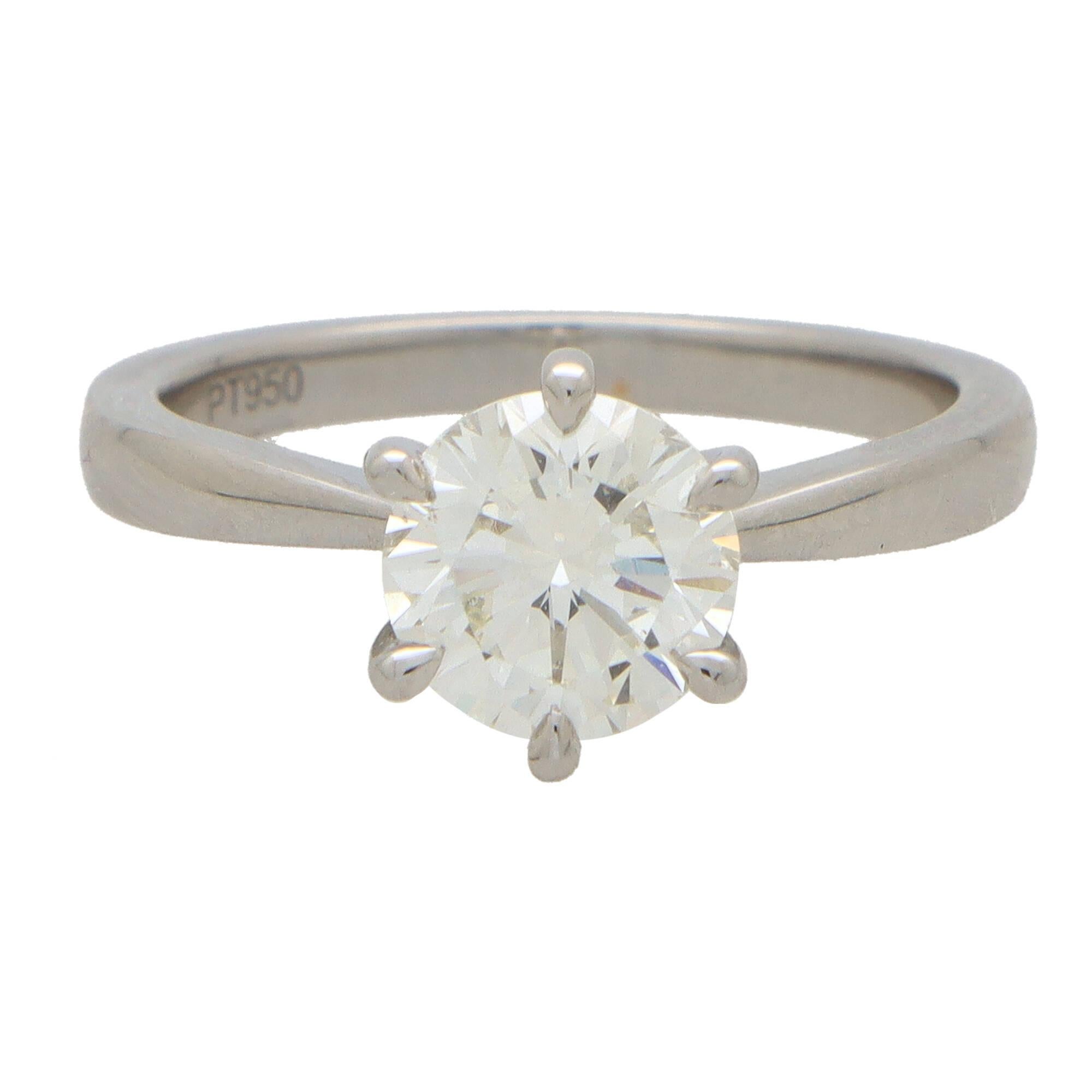Modern Contemporary GIA Certified 1.54ct Round Brilliant Cut Diamond Solitaire Ring For Sale
