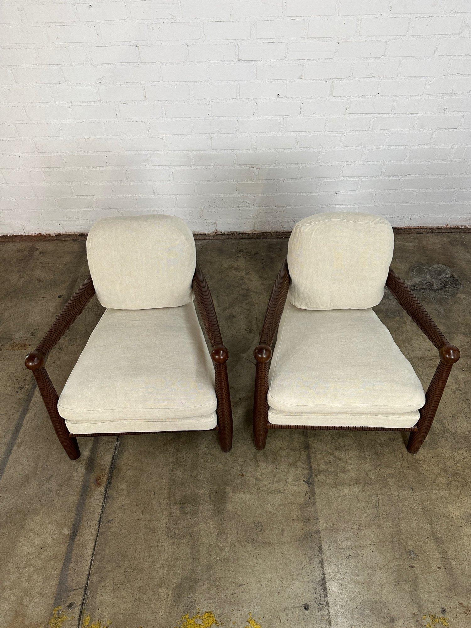 Contemporary Gio Lounge Chairs- pair For Sale 9