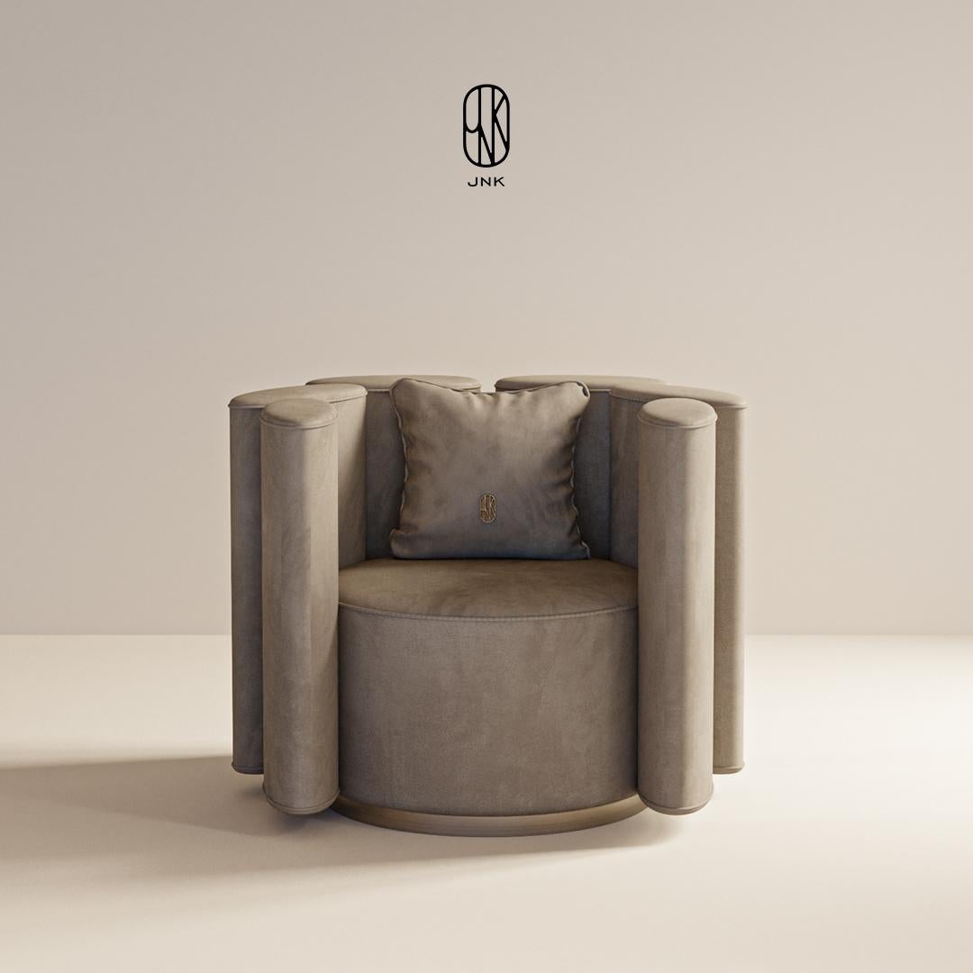 Sillón Gira,

Experimenta la versatilidad con nuestro sillón Gira, disponible en tela de primera calidad, piel, piel nobuk, piel con estampado de lagarto, terciopelo o tela de ante.

Este sillón ofrece versatilidad compositiva y máxima