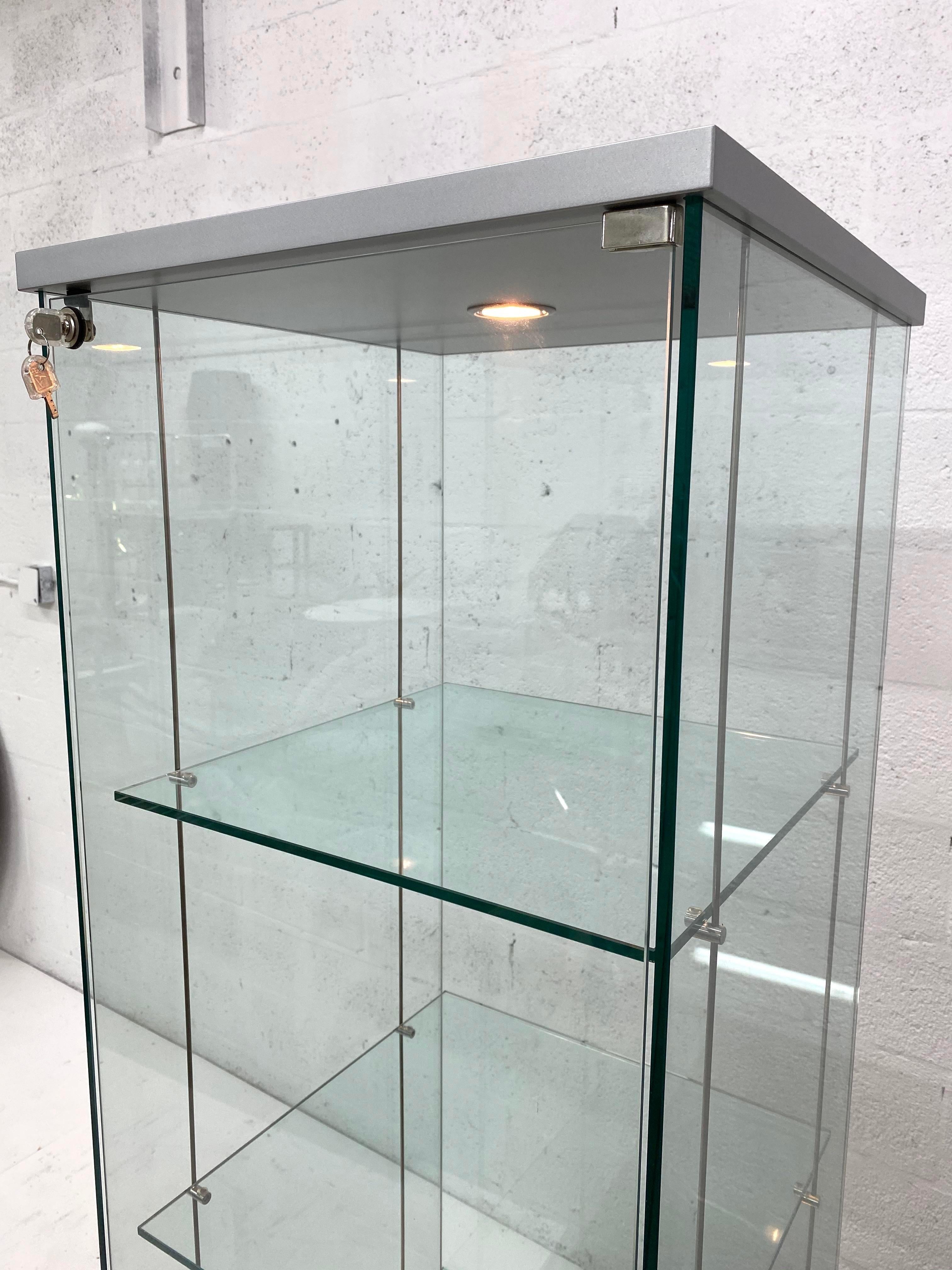 vitrine lamp