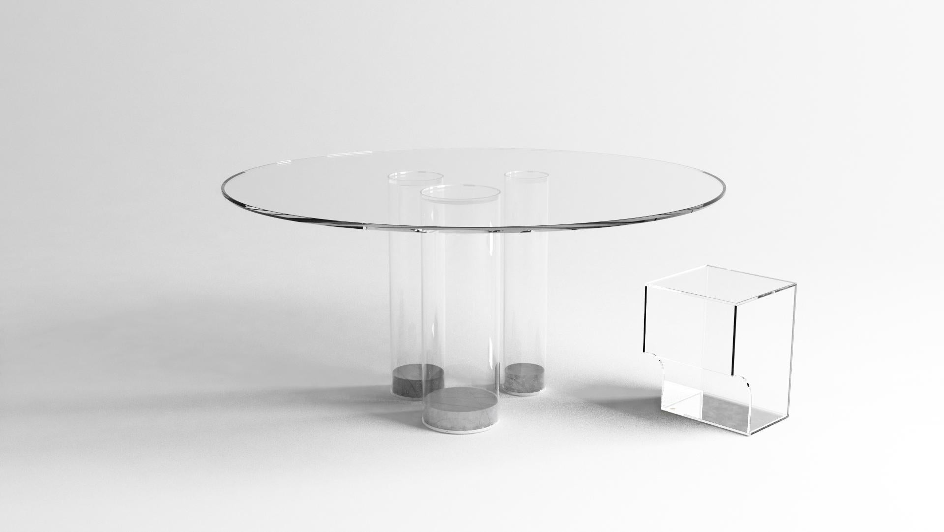 Stone Contemporary round dining table, white glass & Calacatta marble, Belgian design For Sale