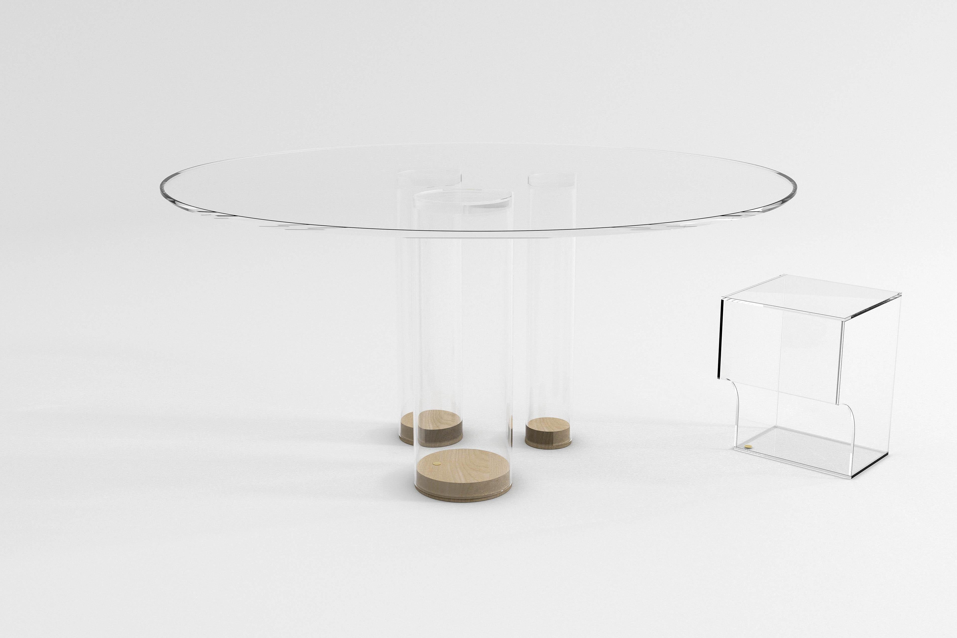 Contemporary round dining table, white glass & natural oak wood, Belgian design In New Condition For Sale In Antwerp, Antwerp