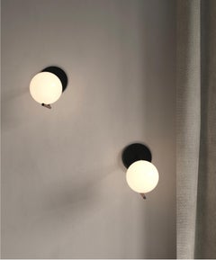 Aplique de Pared Contemporáneo de Cristal Opaco Iluminación Minimalista Italiano Danés