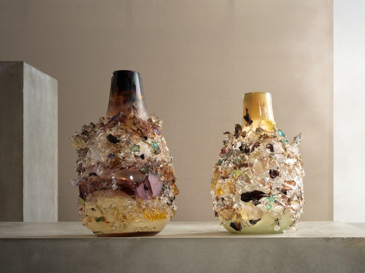 Intagliato a mano Vaso in vetro contemporaneo Sakura TFO25007 di Maarten Vrolijk in vendita