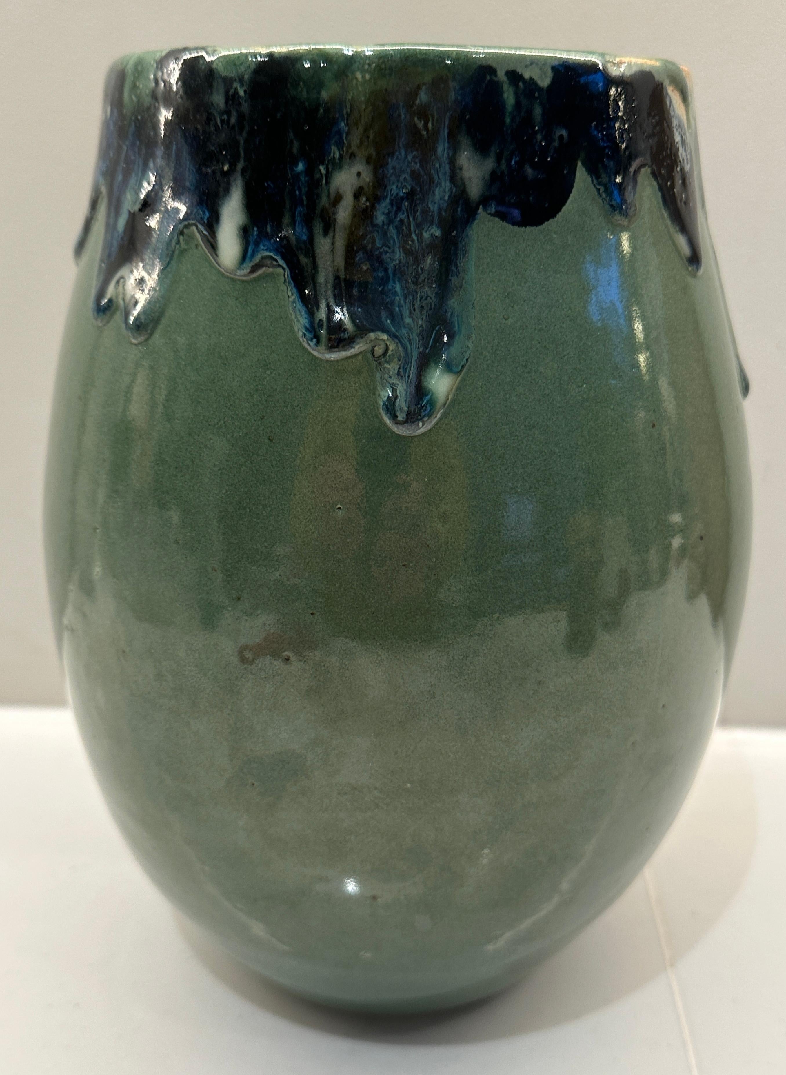 Vaso contemporaneo in ceramica smaltata rustica Greene & Greene & Blue di FD21 Clay in vendita 5
