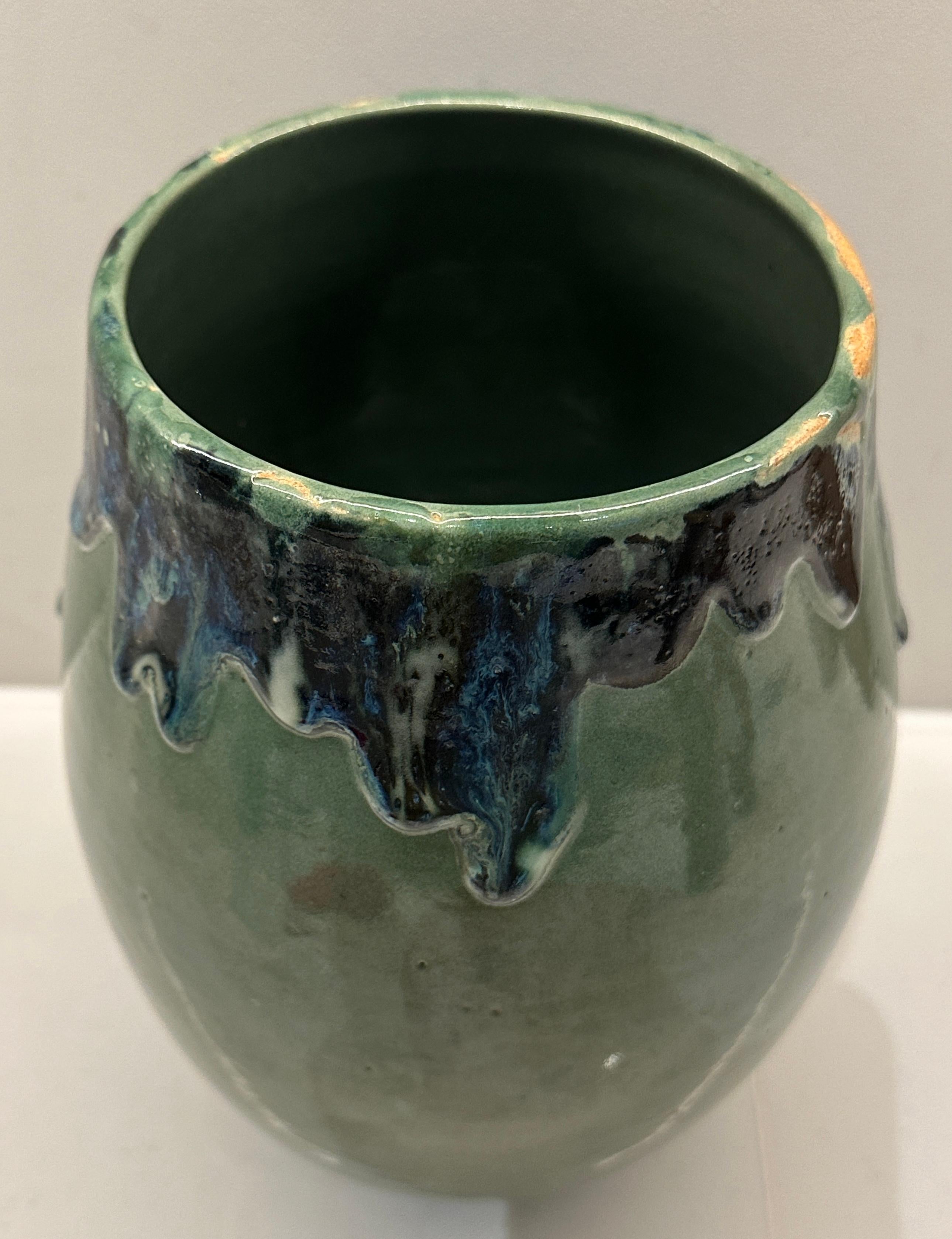 Vaso contemporaneo in ceramica smaltata rustica Greene & Greene & Blue di FD21 Clay in vendita 7