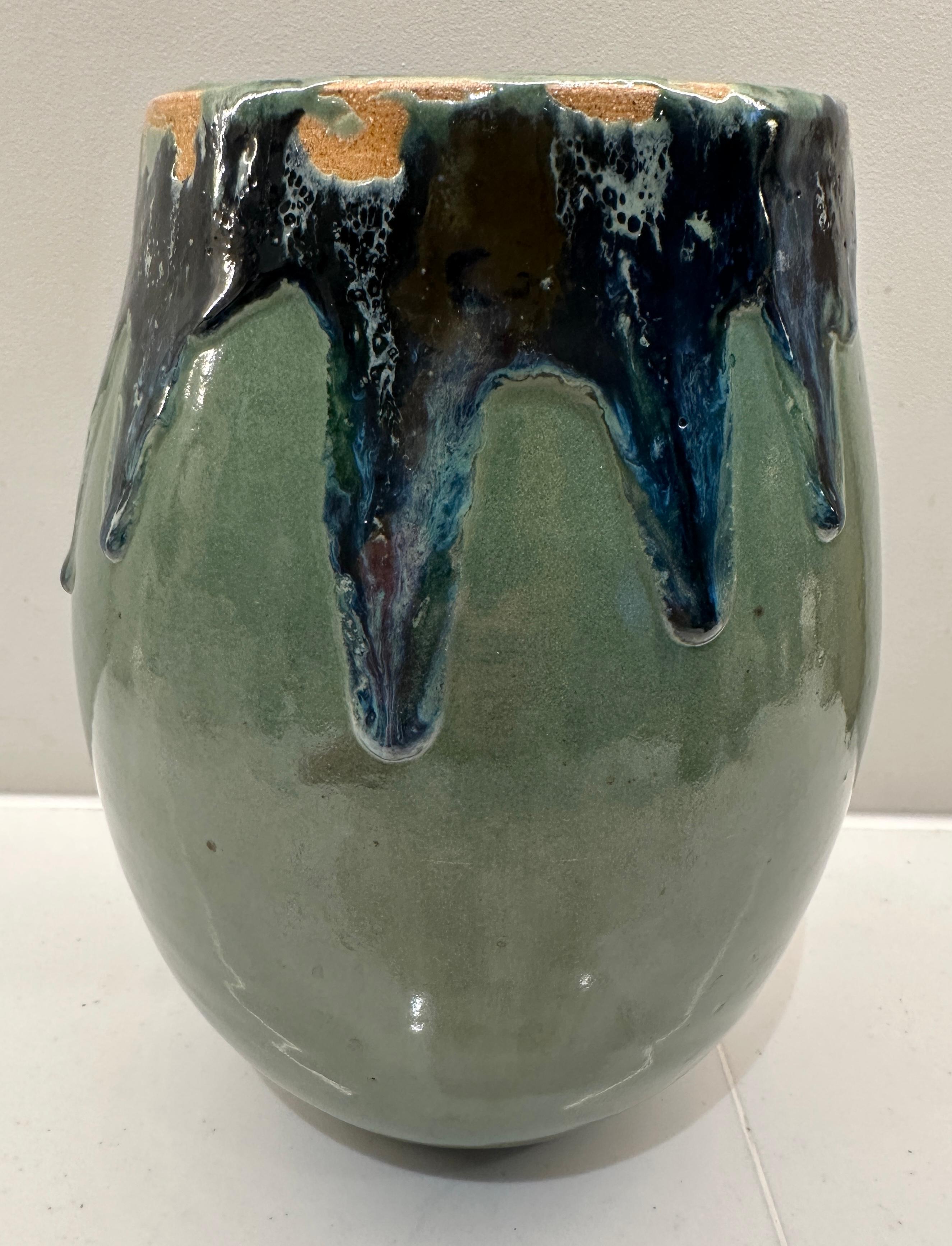 XXI secolo e contemporaneo Vaso contemporaneo in ceramica smaltata rustica Greene & Greene & Blue di FD21 Clay in vendita