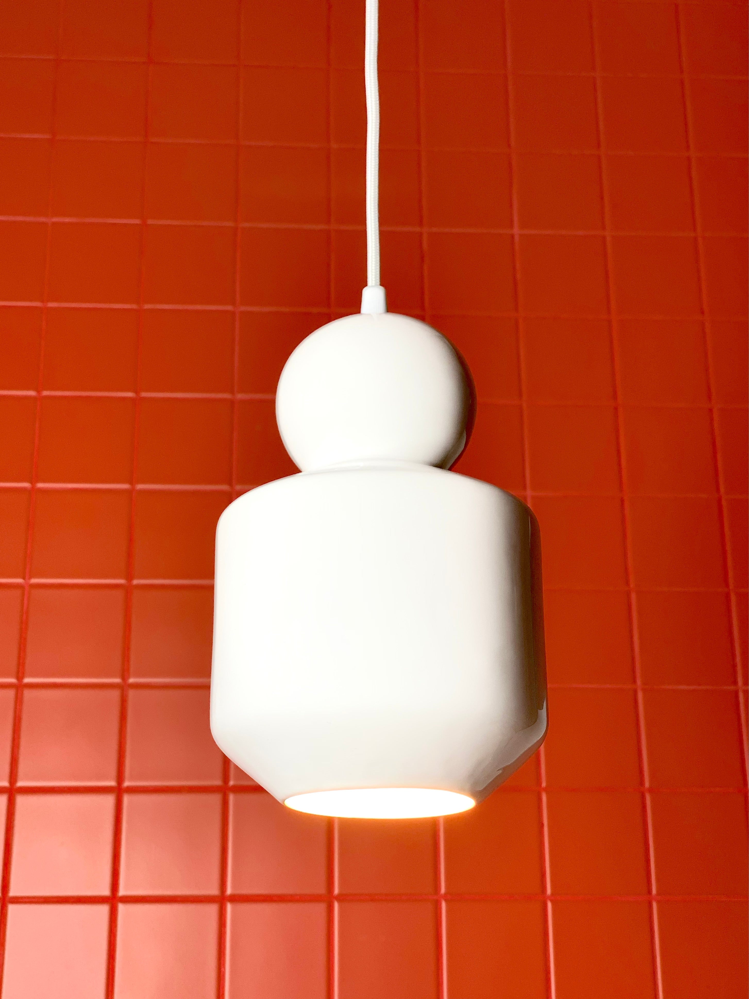 lampada a sospensione LOVER 1.0
design RODRIGO VAIRINHOS

La 