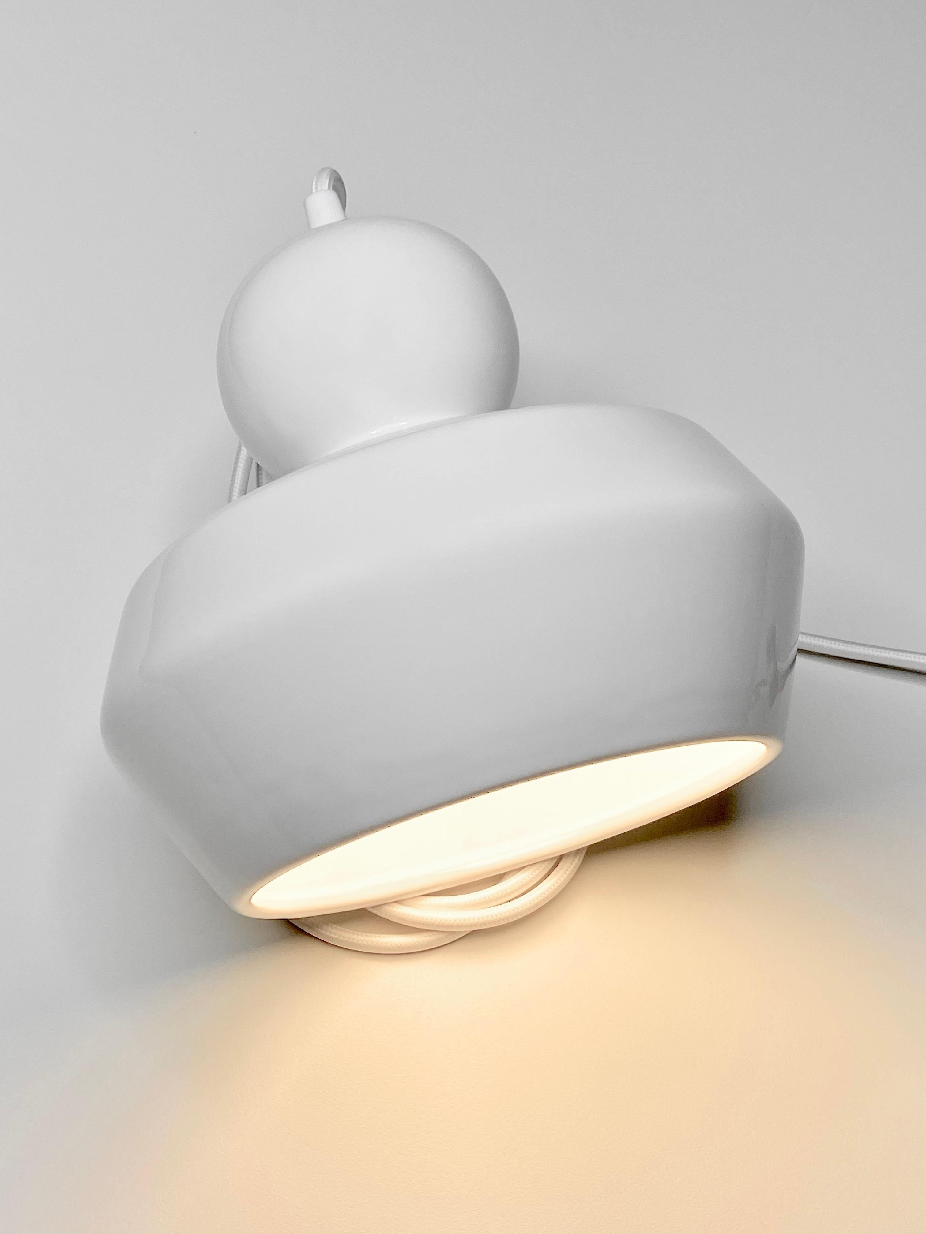 Lampada a sospensione contemporanea in gres bianco lucido, design minimalista, LOVER 3.0 in vendita 2