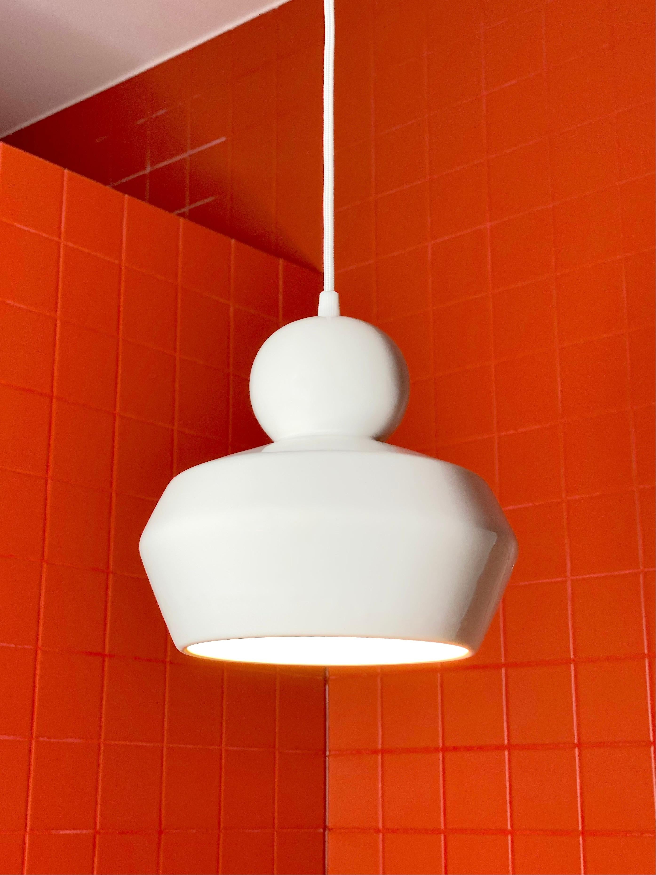 lampada a sospensione LOVER 3.0
design RODRIGO VAIRINHOS

La 