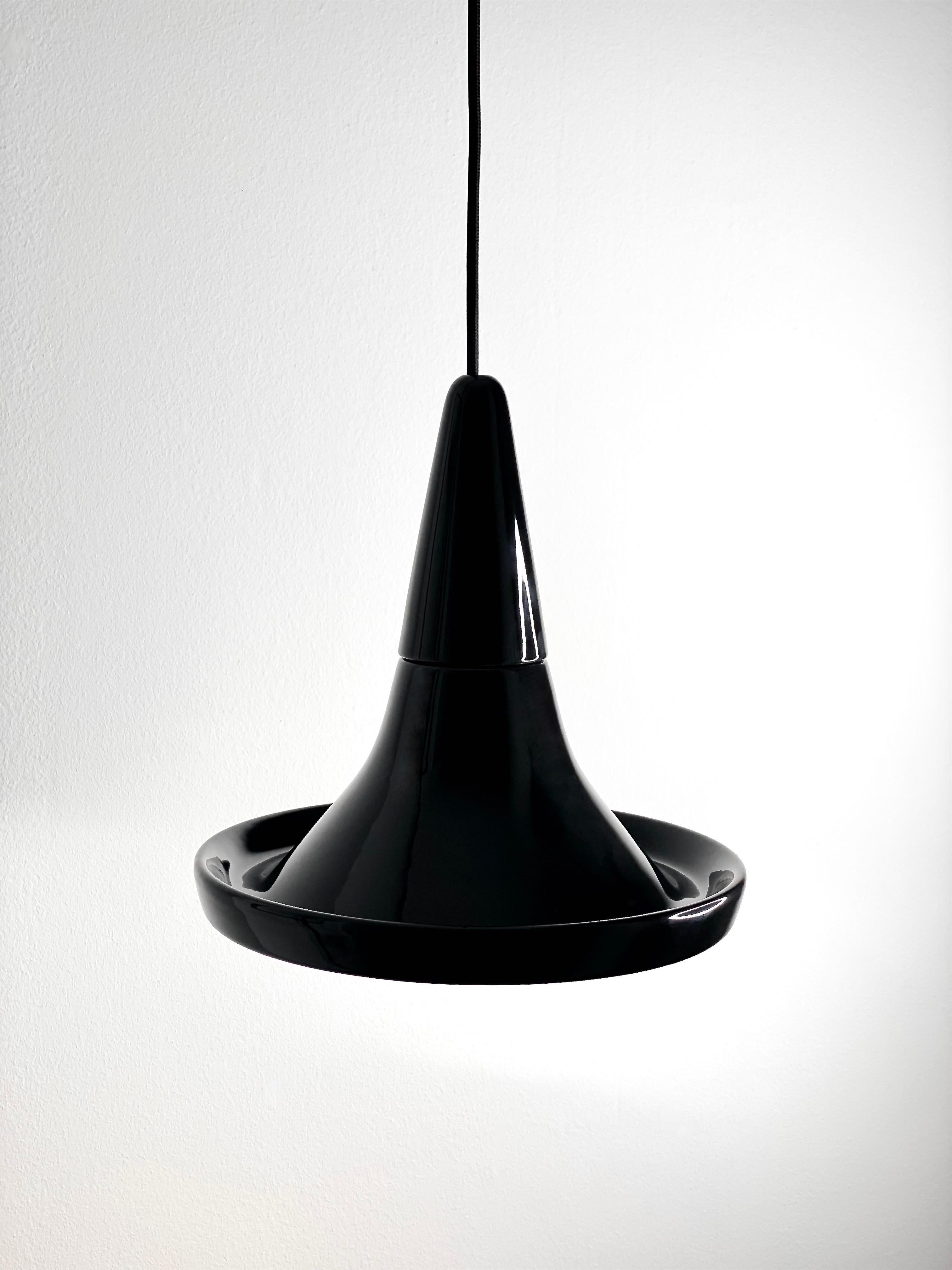 Lampada a sospensione contemporanea in gres nero lucido, design minimalista, SML4 in vendita 3