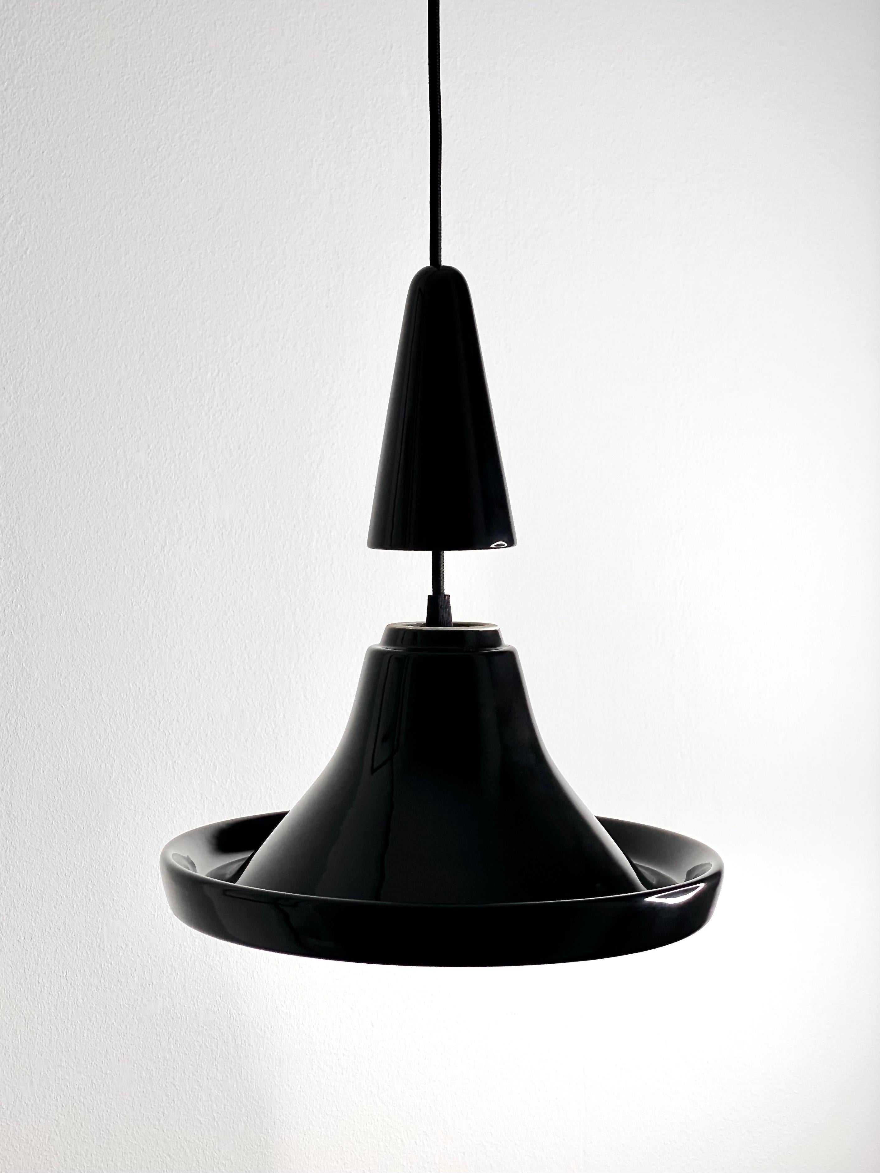Lampada a sospensione contemporanea in gres nero lucido, design minimalista, SML4 in vendita 8