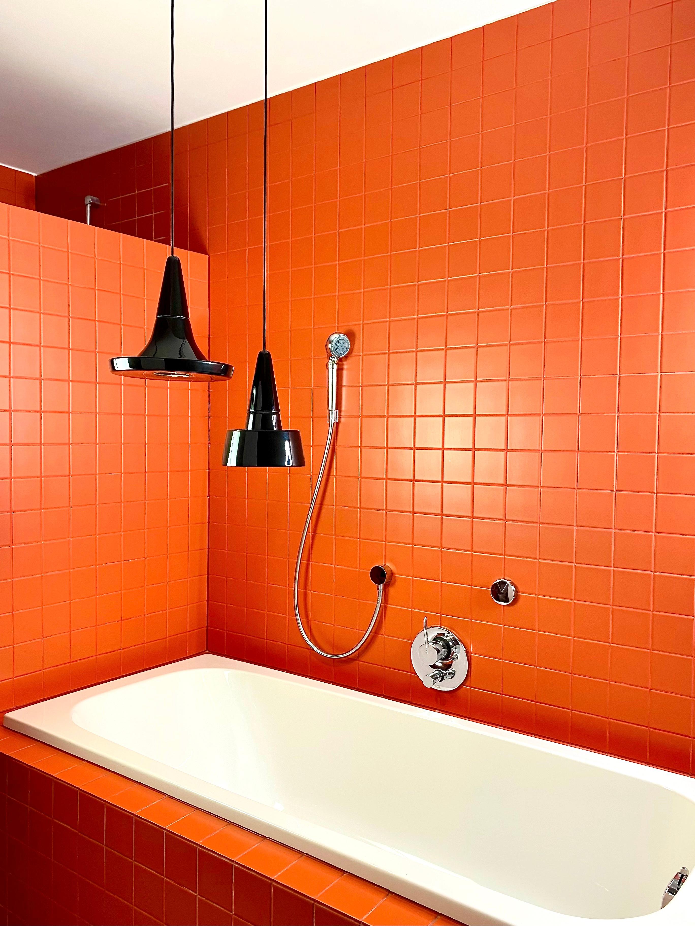 Lampada a sospensione contemporanea in gres nero lucido, design minimalista, SML4 in vendita 1