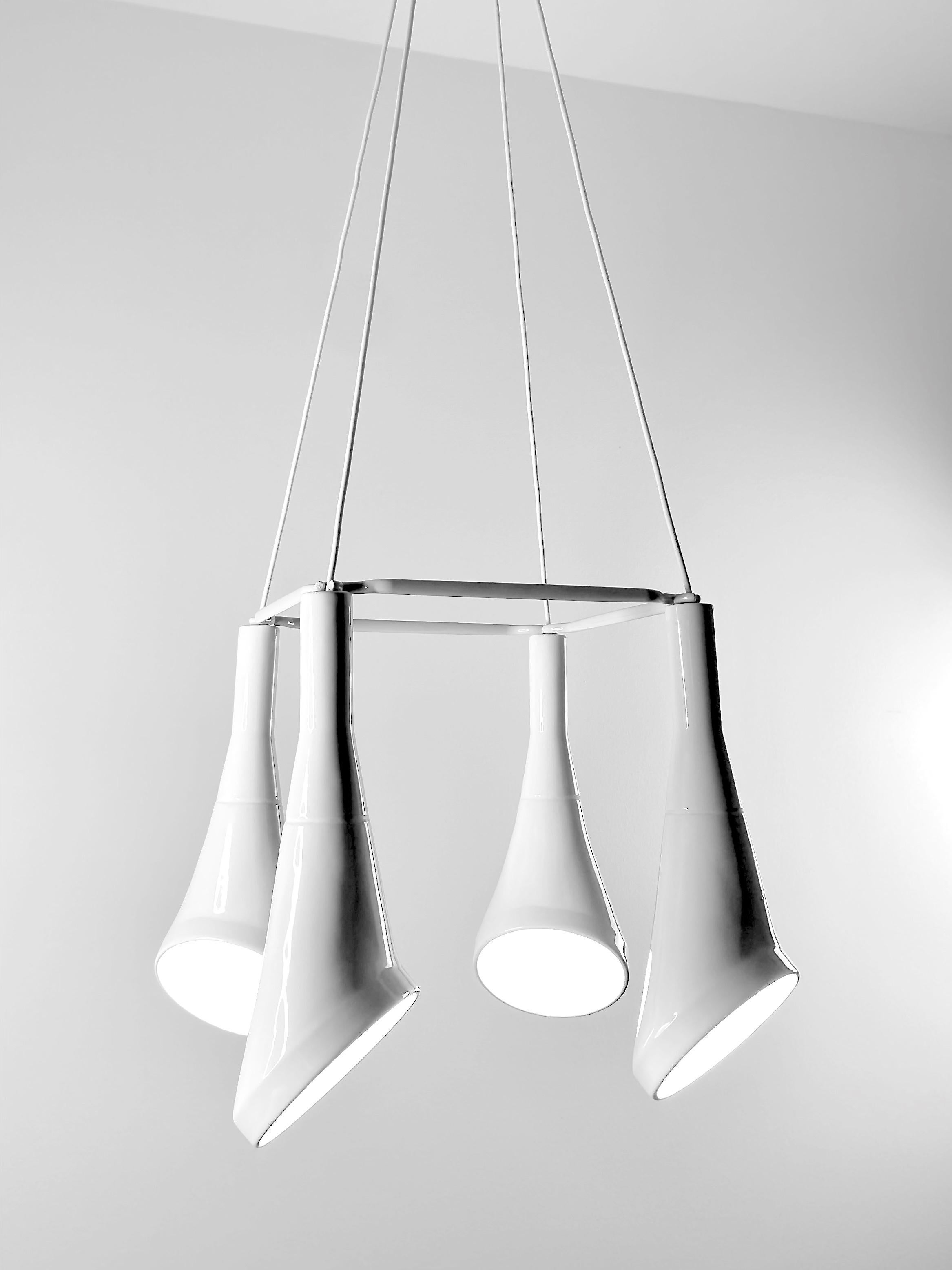 Lampadario contemporaneo in gres bianco lucido, design minimalista, WHITE NOISE in vendita 2
