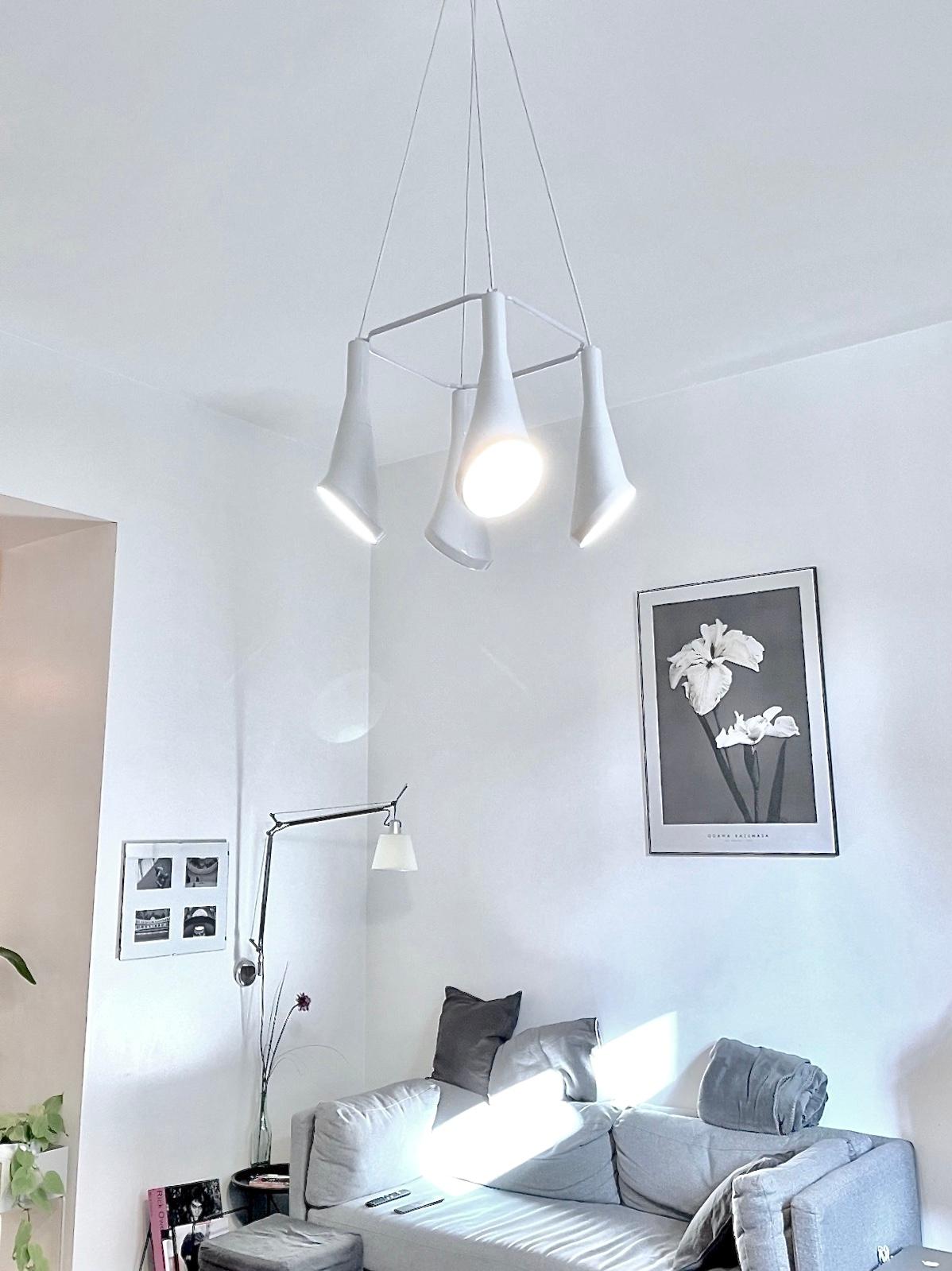 Lampadario contemporaneo in gres bianco lucido, design minimalista, WHITE NOISE In condizioni Nuovo in vendita a Köln, DE