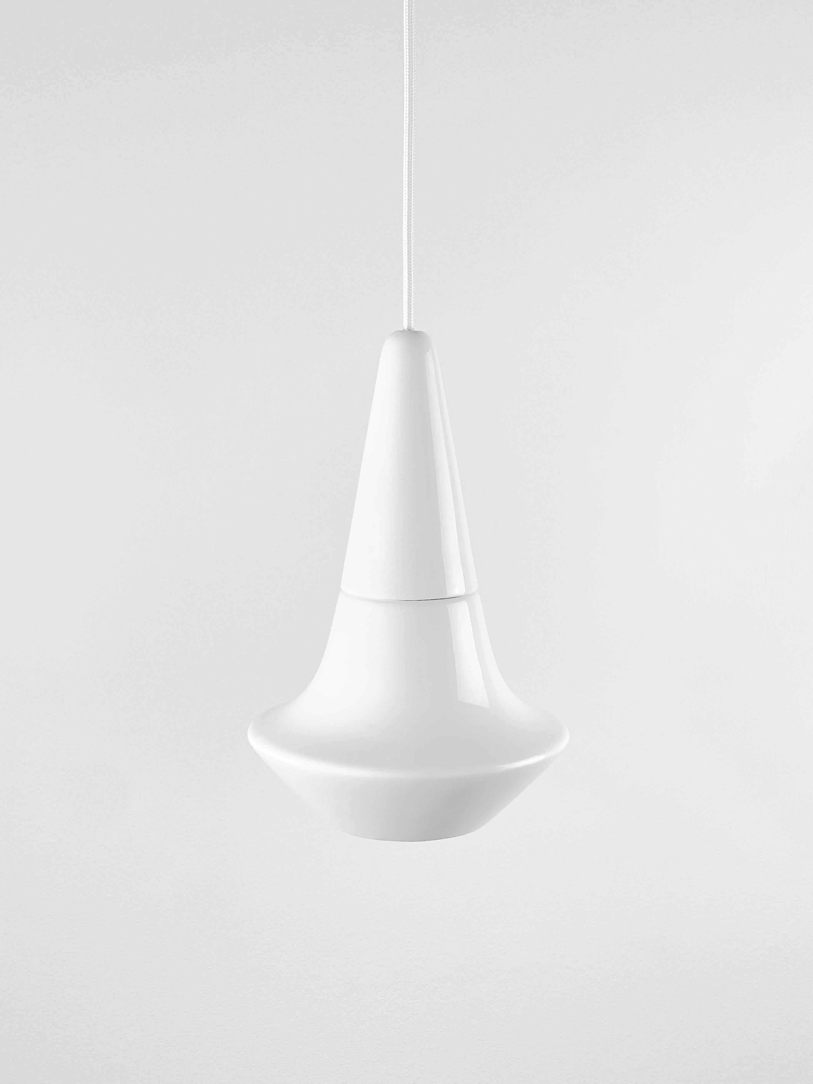 Calco Lampada a sospensione contemporanea in gres bianco lucido, design minimalista, SML1 in vendita