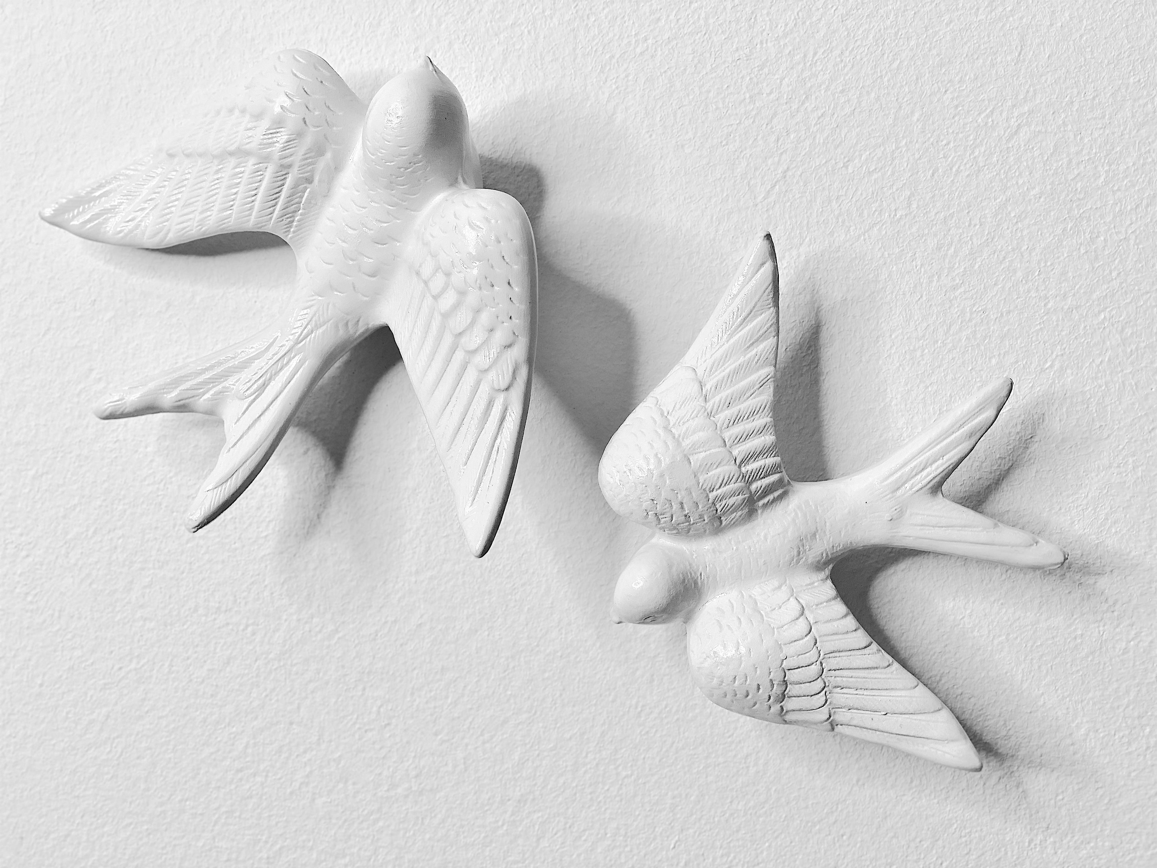 German Contemporary Glossy white Stoneware Wall Ornaments, Minimalist Design, SWALLOWS For Sale