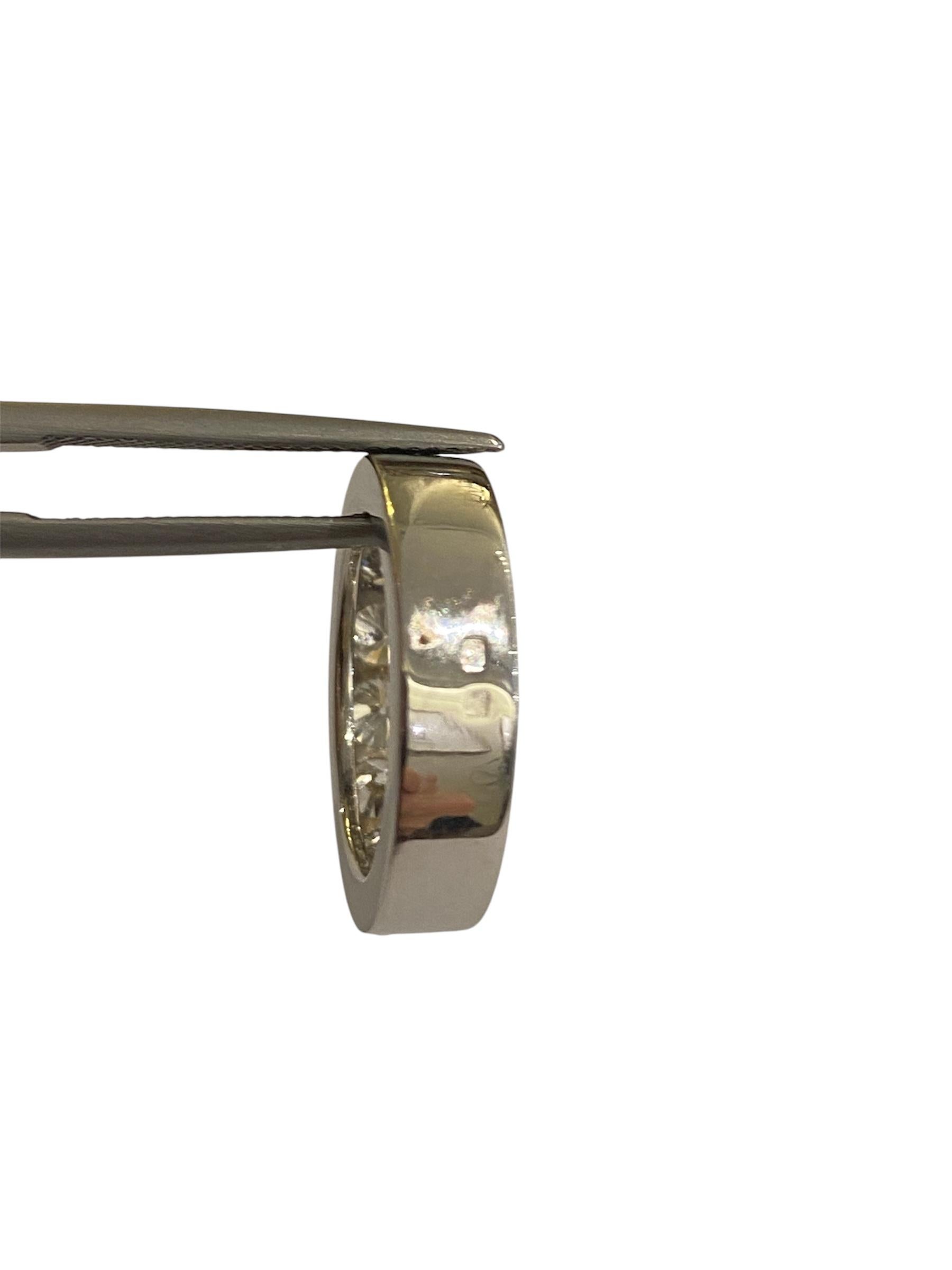 Contemporary Ring aus Gold und Diamanten im Angebot 2