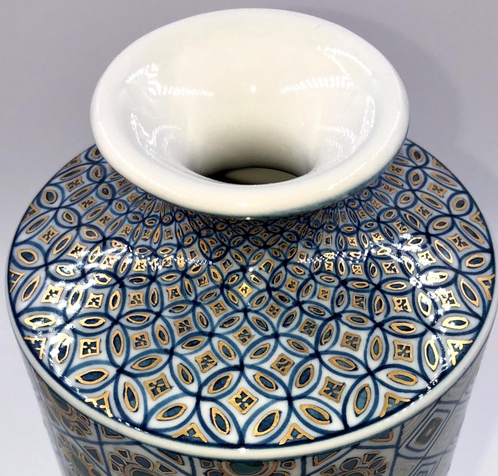 Hand-Painted Gold Blue Porcelain Vase by Japanese Contemporary Master Artist For Sale