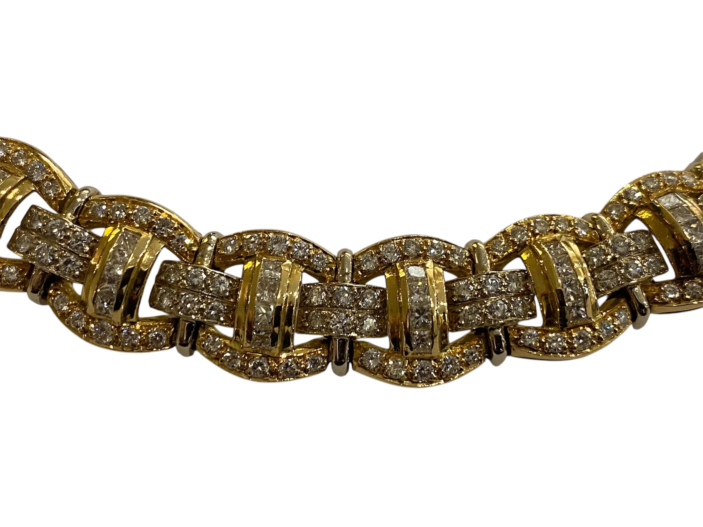 da uomo o donna Girocollo in oro contemporaneo con diamanti in vendita