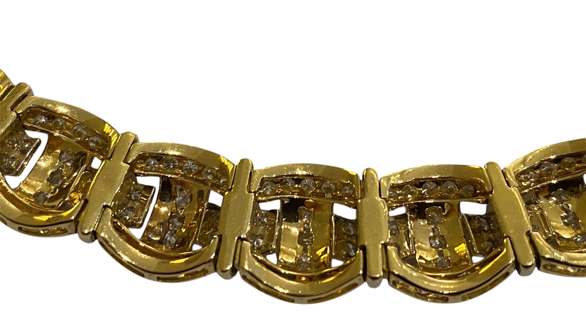 Girocollo in oro contemporaneo con diamanti in vendita 1