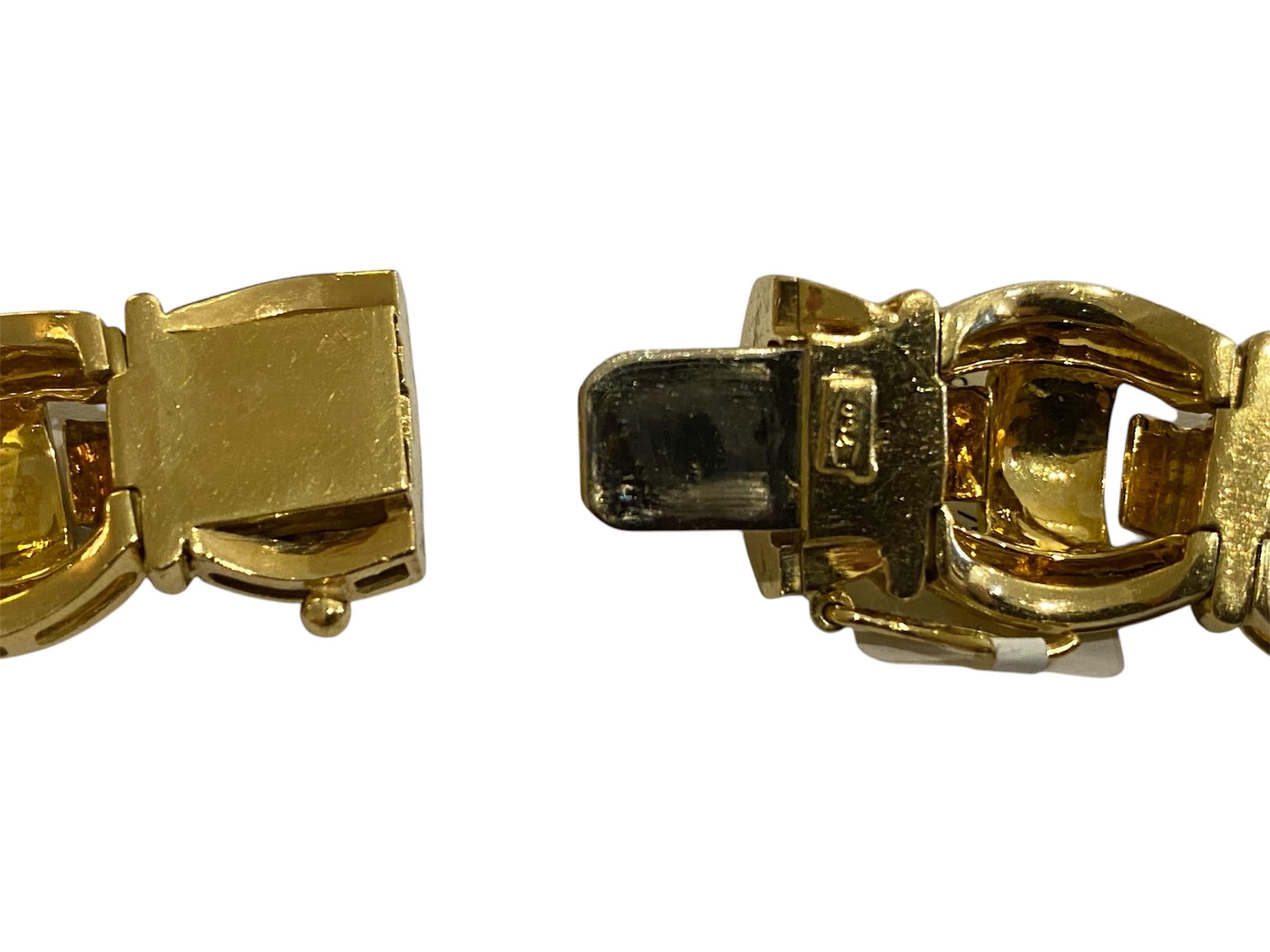 Girocollo in oro contemporaneo con diamanti in vendita 3