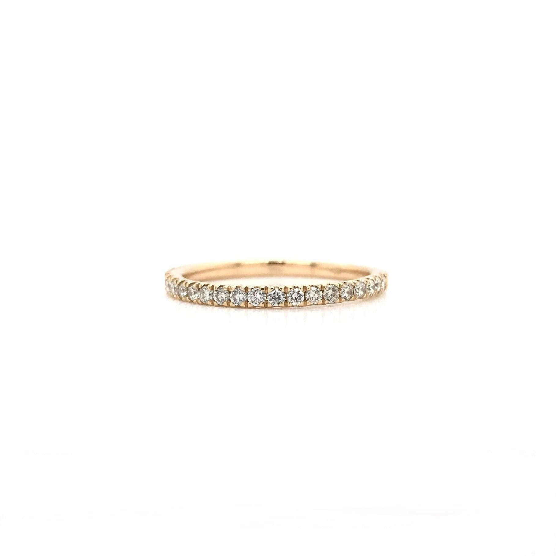 Contemporary Gold Diamond Band In Excellent Condition For Sale In Montgomery, AL