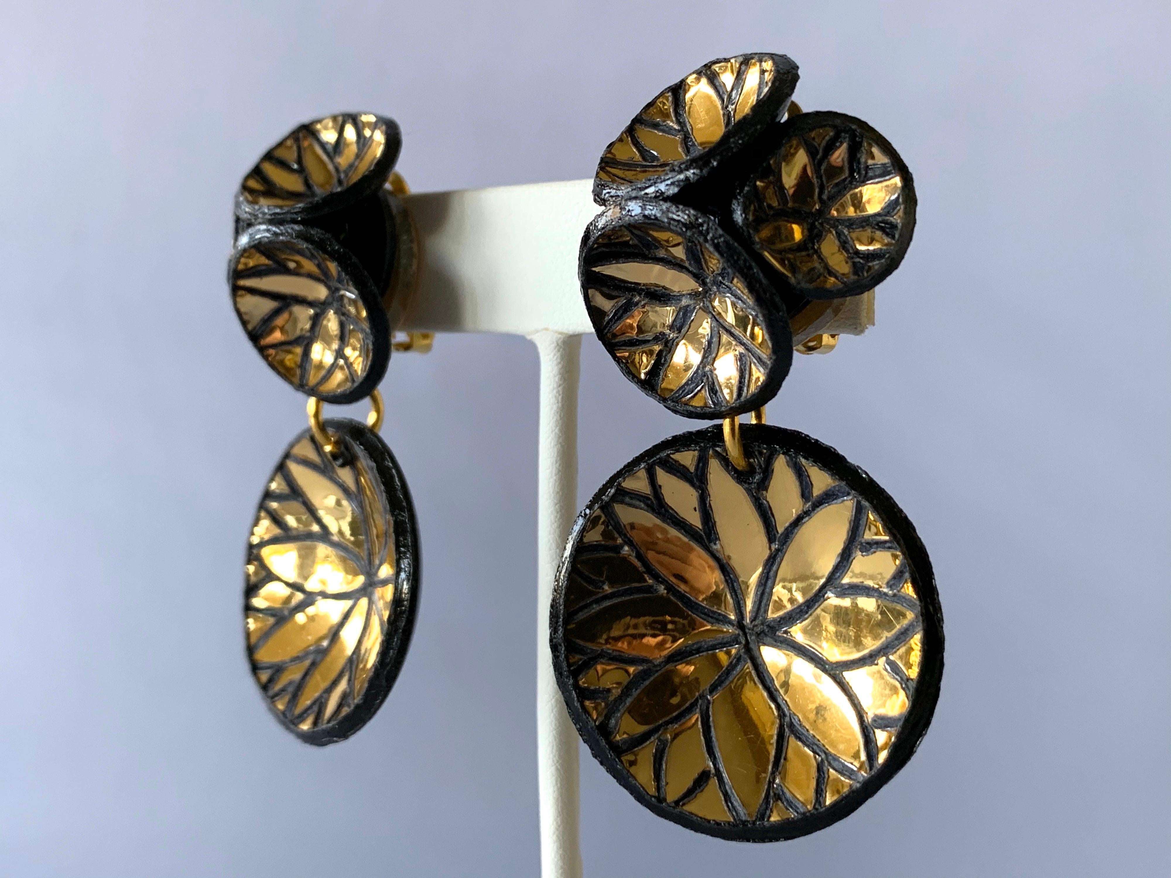 Contemporary Gold Disk Statement Earrings 2