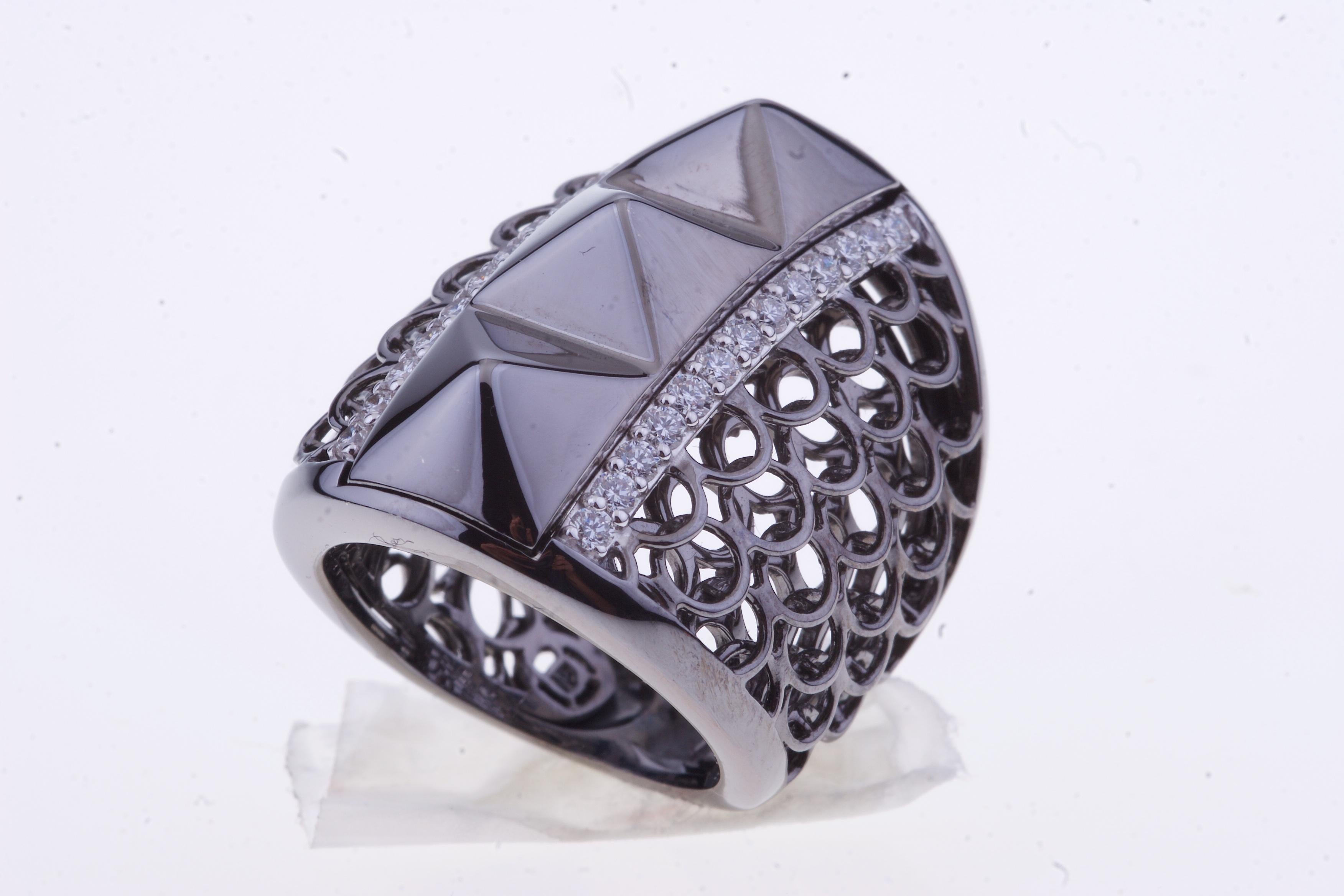 Bague en maille d'or contemporaine noire avec Ruthenium et diamants Neuf - En vente à Roma, IT