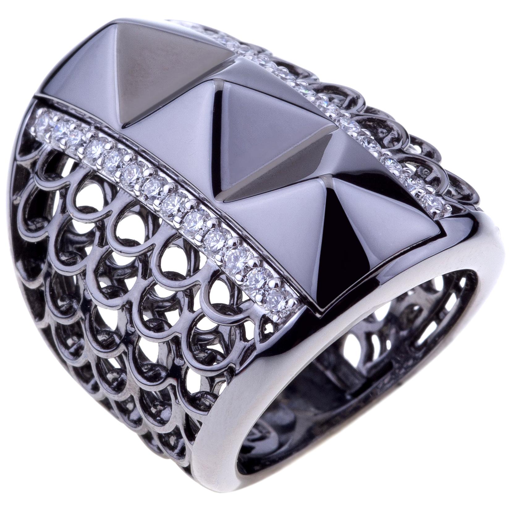 Anillo Contemporáneo de Malla de Oro Negro con Rutenio y Diamantes