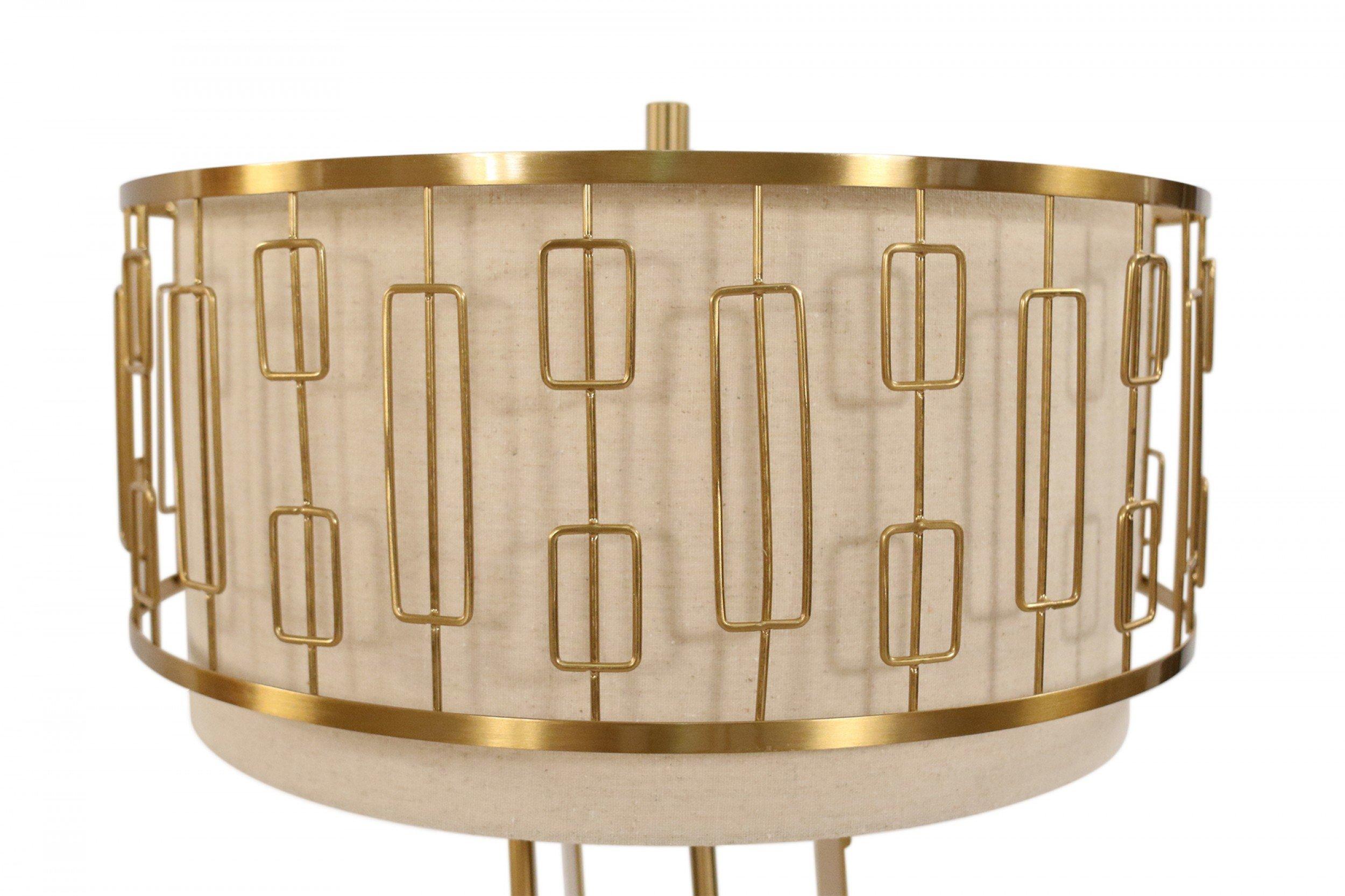 Contemporary Gold Metal Geometric Design Table Lamp In Good Condition For Sale In New York, NY