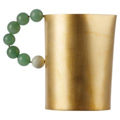 Contemporary Goldplattierter Milchbehälter aus grünem Quarzstein von Natalia Criado