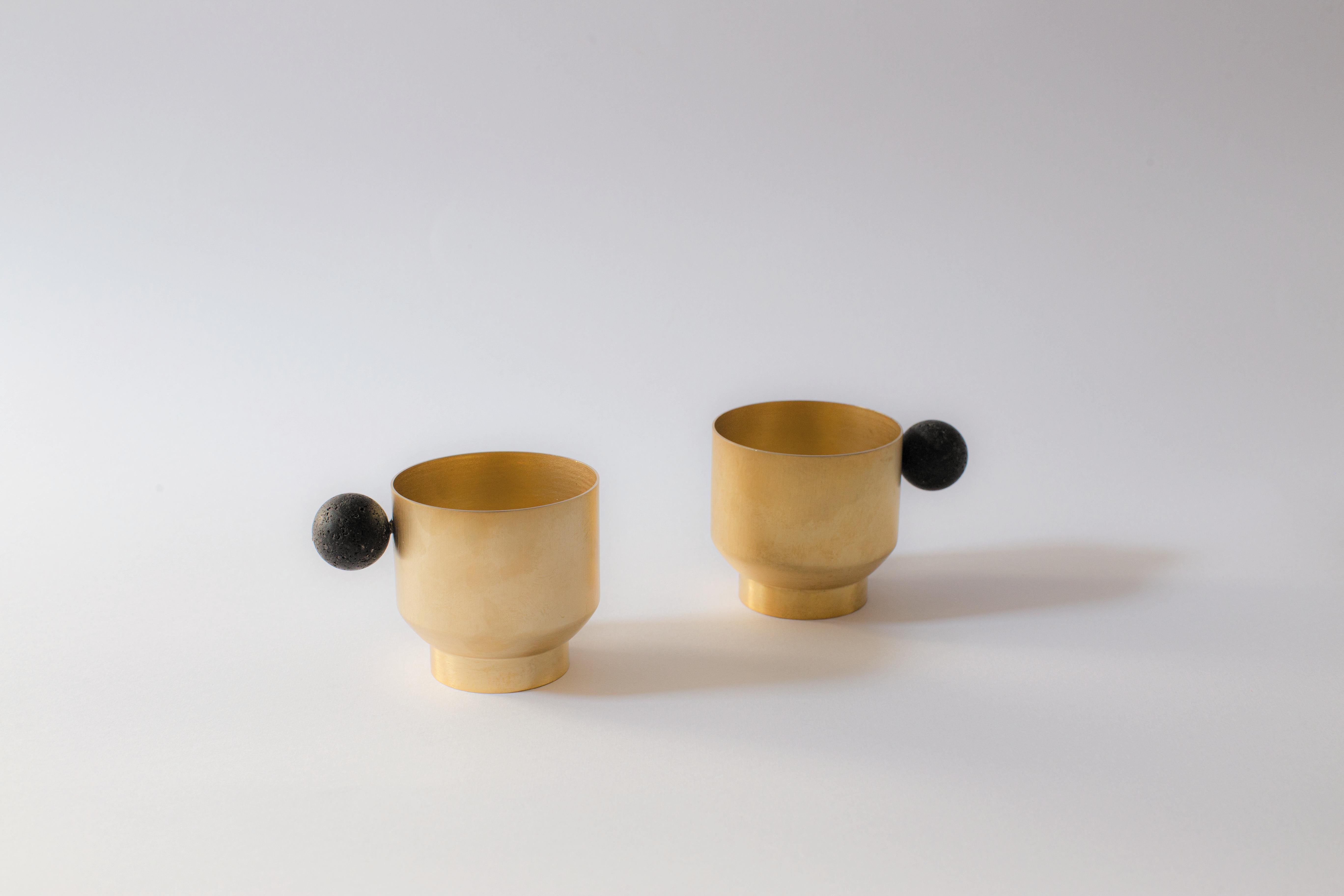 Plaqué Contemporary Gold Plated Lava Stone Cup Handcrafted Italy by Natalia Criado en vente