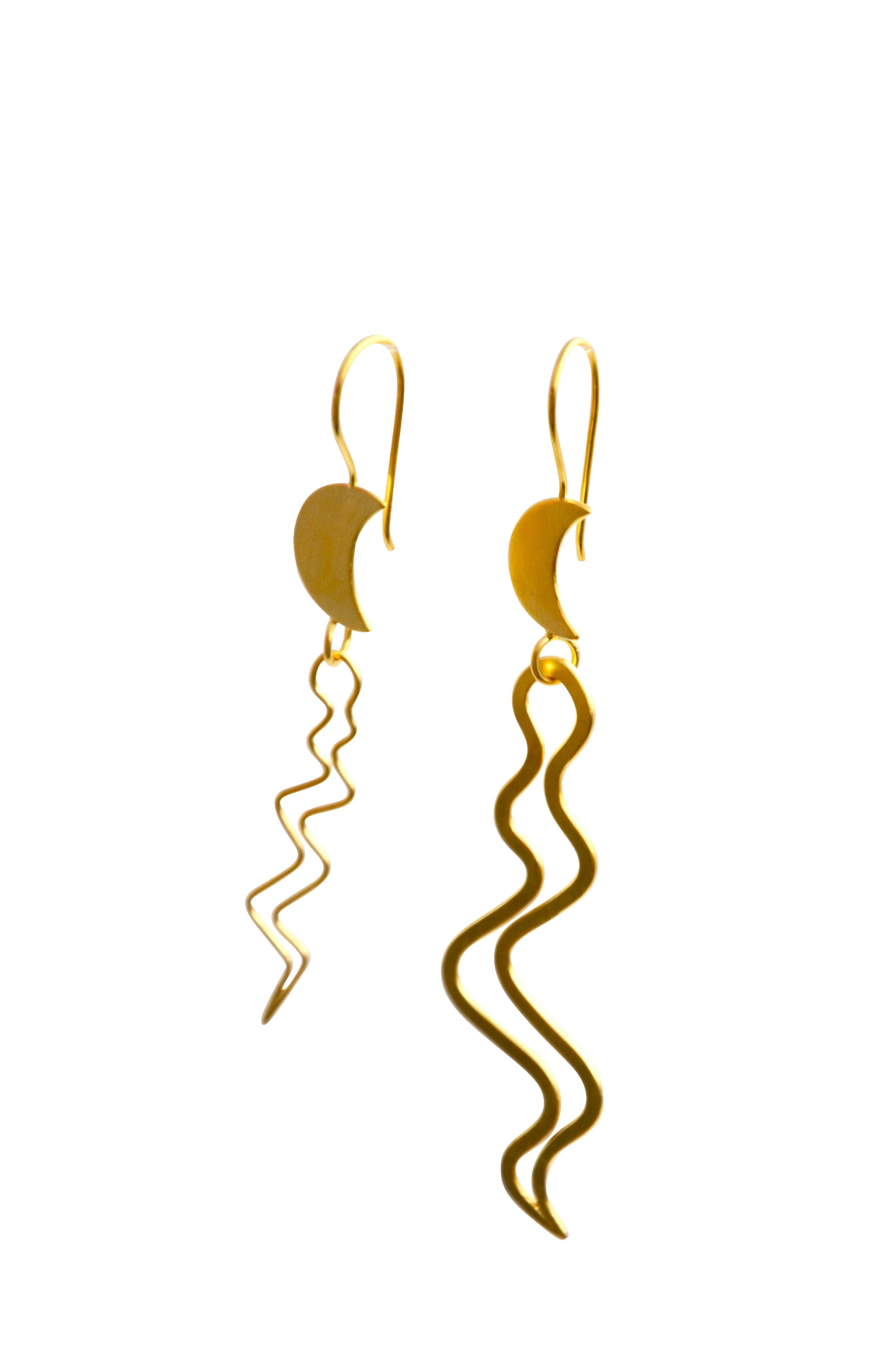 Contemporary Gold plated Sterling Silver Earrings

This piece of fine jewellery can be customized, using  gold, silver and in different sizes. 
Please get in touch with us to discuss further details.

Minimalist, modern, elegant - handcrafted in our